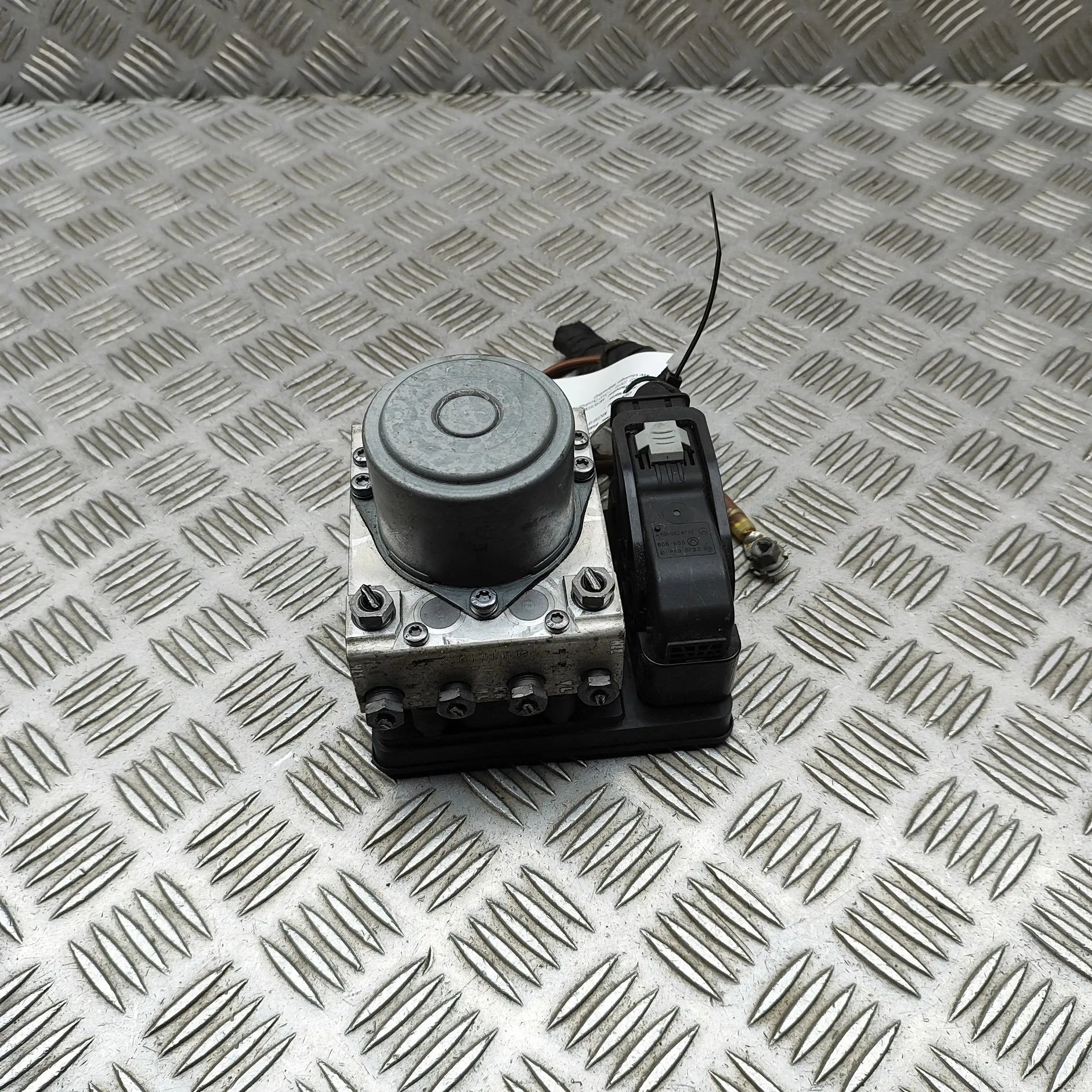 Mercedes-Benz GLC (X253) ABS hydraulic pump ABS Pump — MERCEDES BENZ GLC (X253) (2015-2022)...