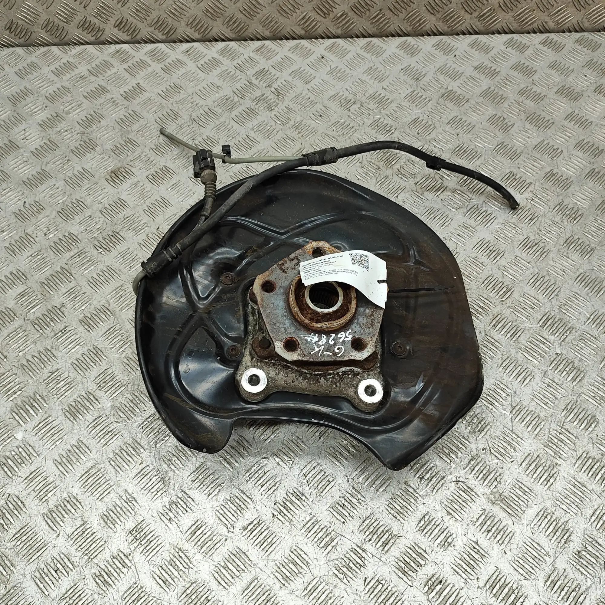 Audi e-tron Rear Left Wheel Hub Spindle Rear Left Wheel Hub Spindle — AUDI E-TRON (GEN,...