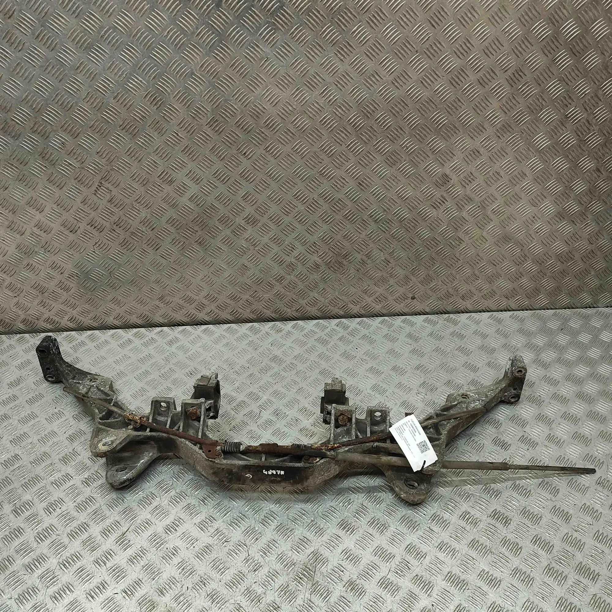 Porsche 928 Rear subframe Rear subframe — PORSCHE 928 (1977-1995) — 92833...