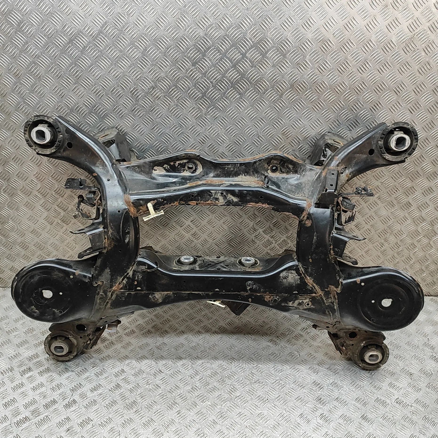 Land Rover Discovery Rear subframe Rear subframe — LAND ROVER DISCOVERY (V L462) (...