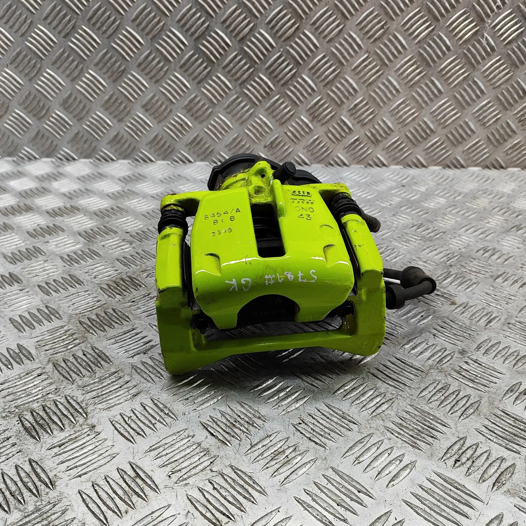 Audi A5 (B8) Brake caliper — rear left