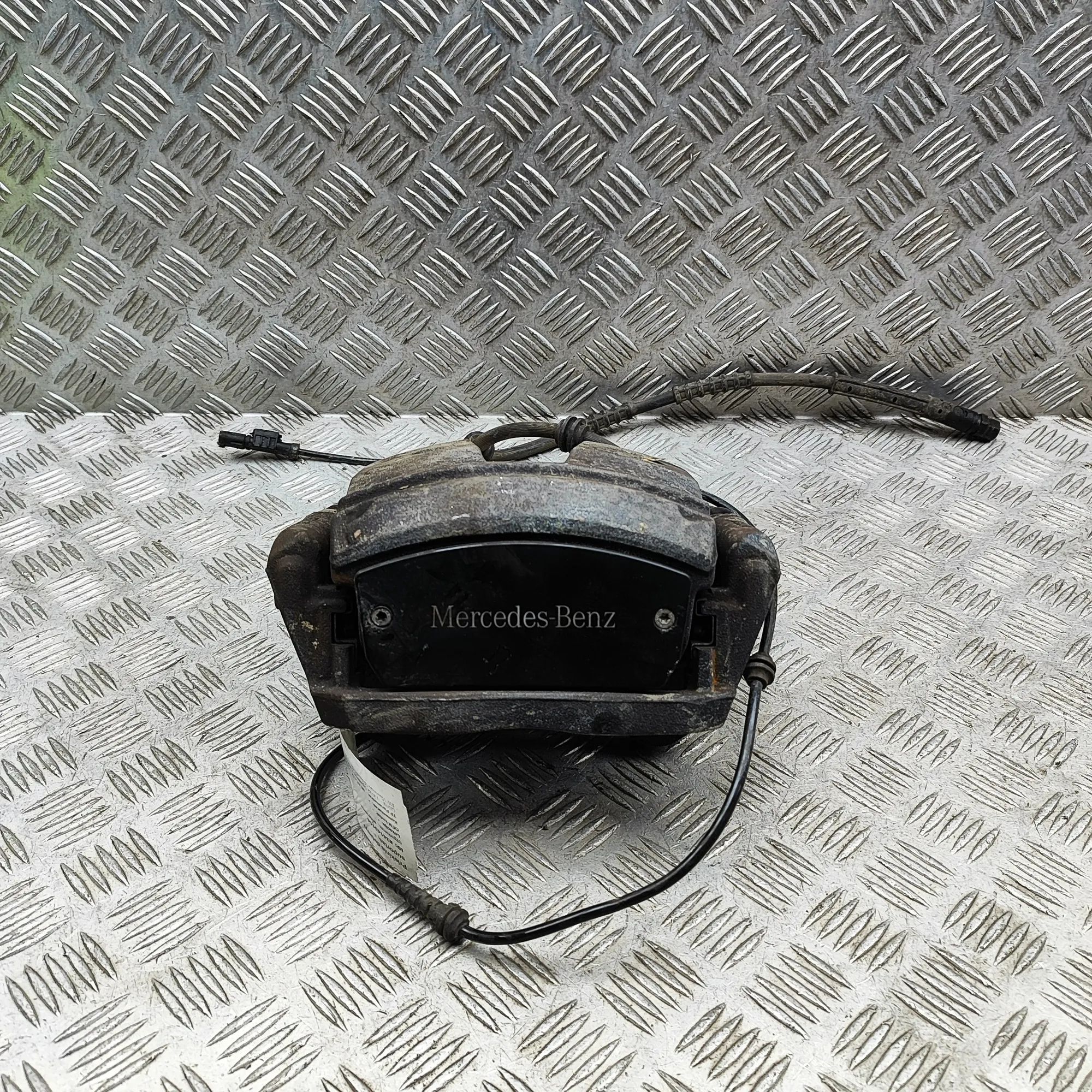 Mercedes-Benz GLE (W167) Brake caliper — front right Brake caliper — front right — MERCEDES BENZ GLE...