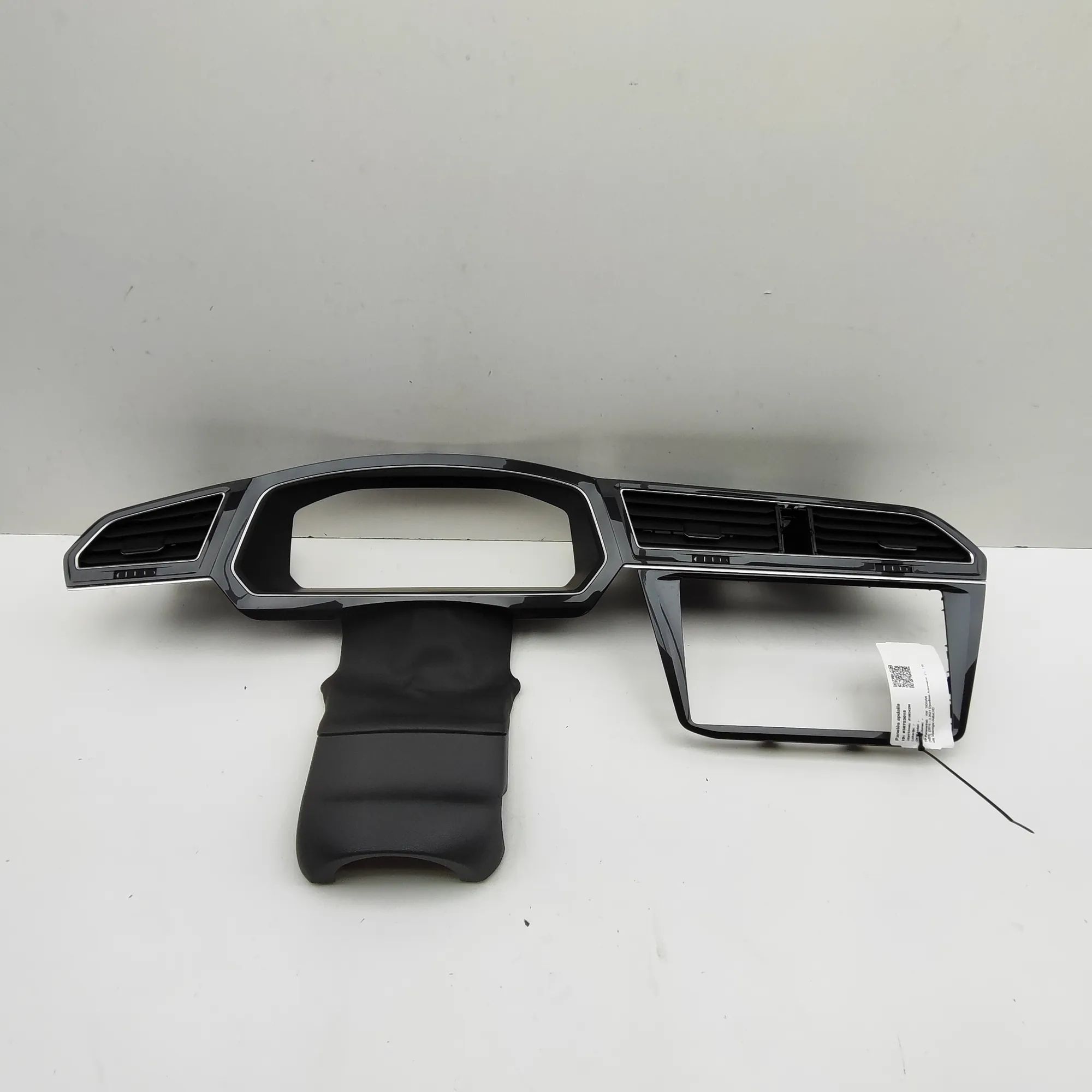 Volkswagen Tiguan Dashboard Trim