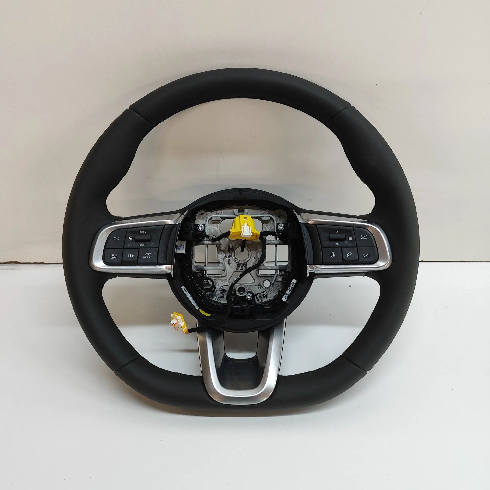 Jeep Avenger steering wheel Steering Wheel — JEEP AVENGER (J2) (2022-PRESEN...