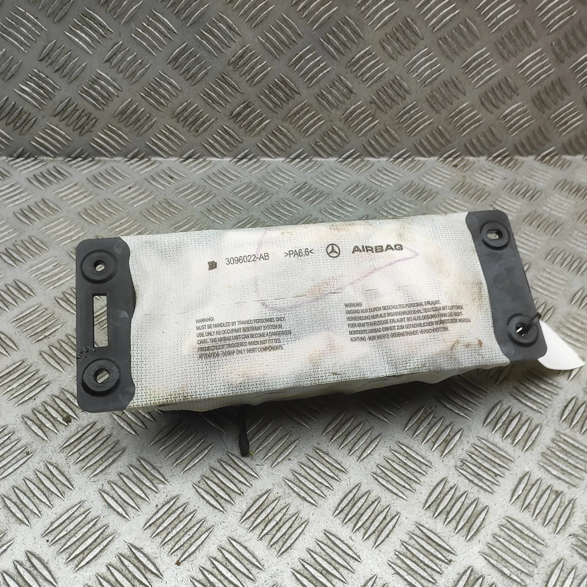 Mercedes-Benz GLE (W167) Dashboard Safety Bag SRS Dashboard Safety Bag SRS — MERCEDES BENZ GLE (W...