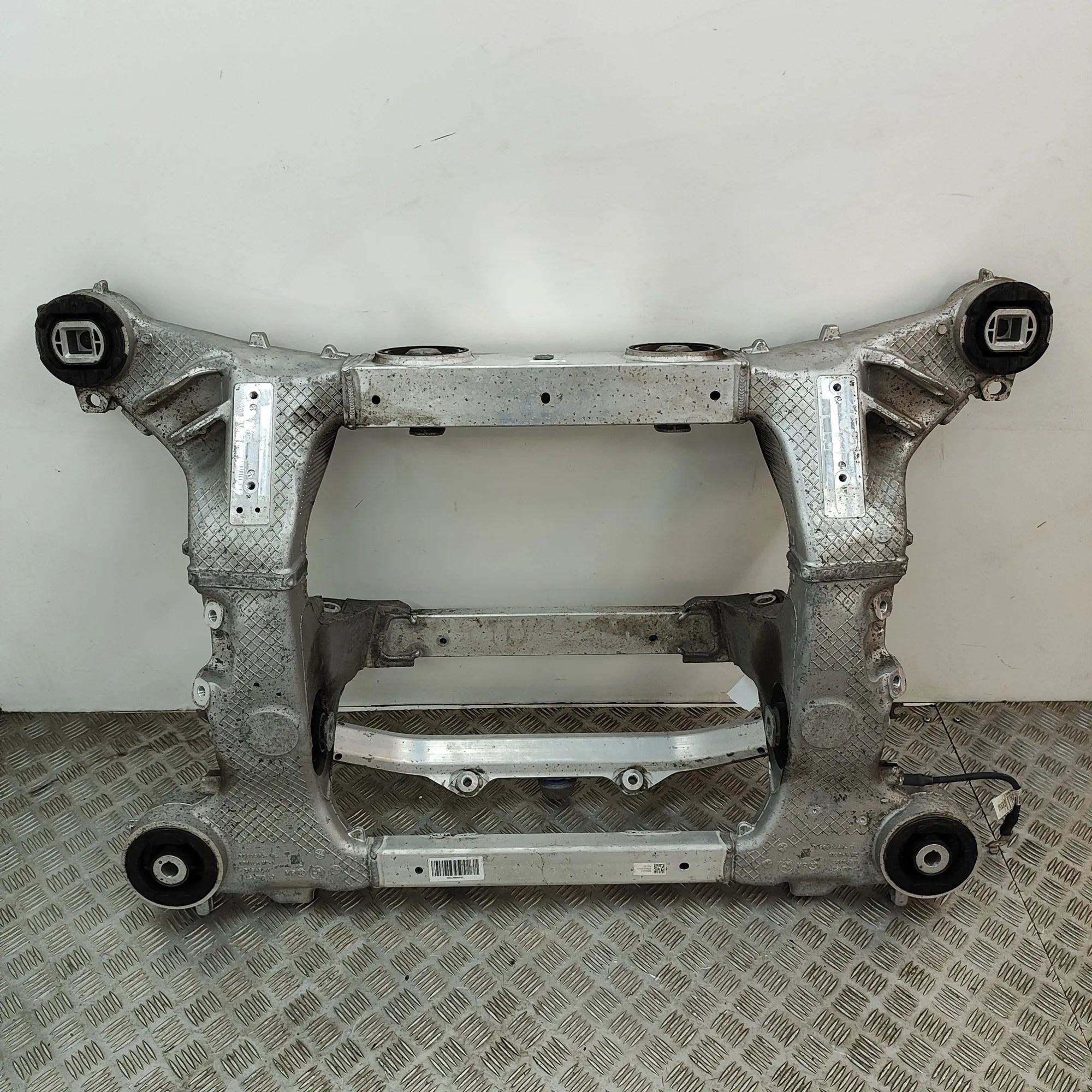 BMW iX (I20) Rear subframe Rear subframe — BMW IX (I20) (2021-PRESENT) — 6...