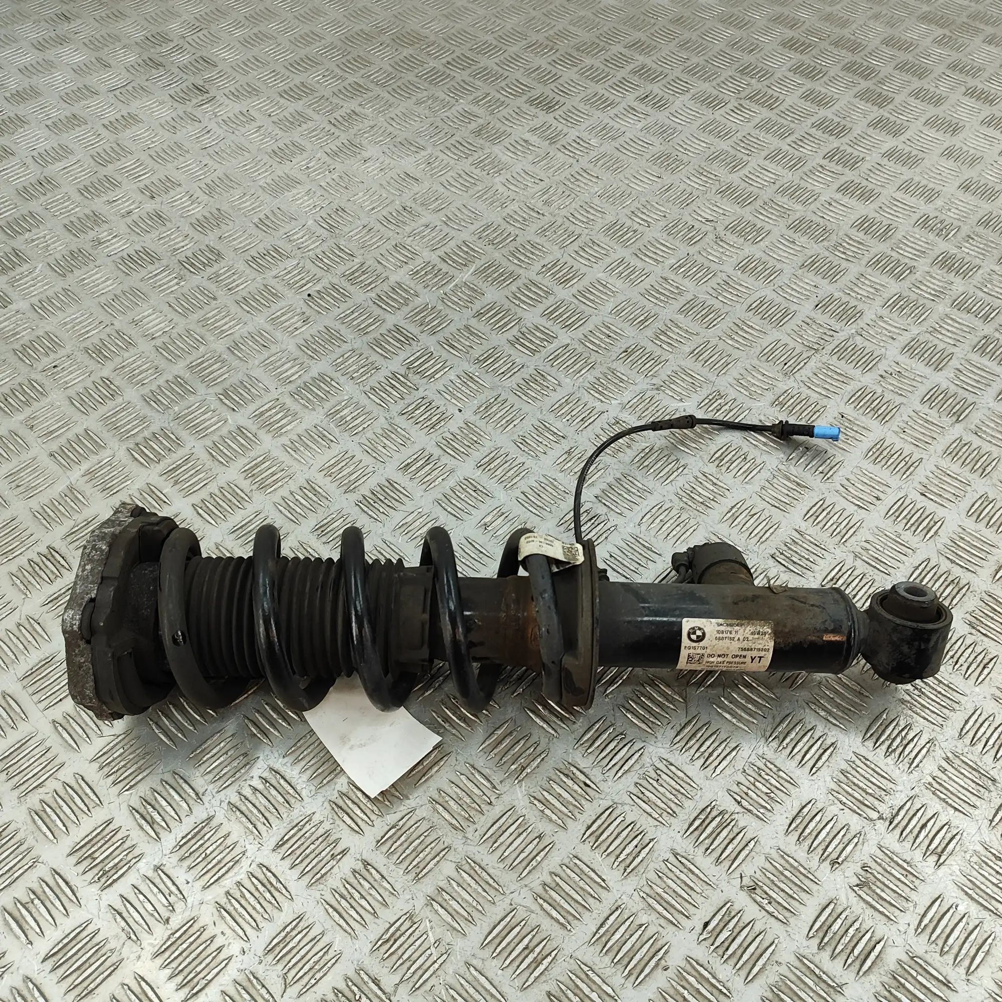 BMW X3 / iX3 (G01) Shock absorber — rear right Shock absorber — rear right — BMW X3 (G01) (201...