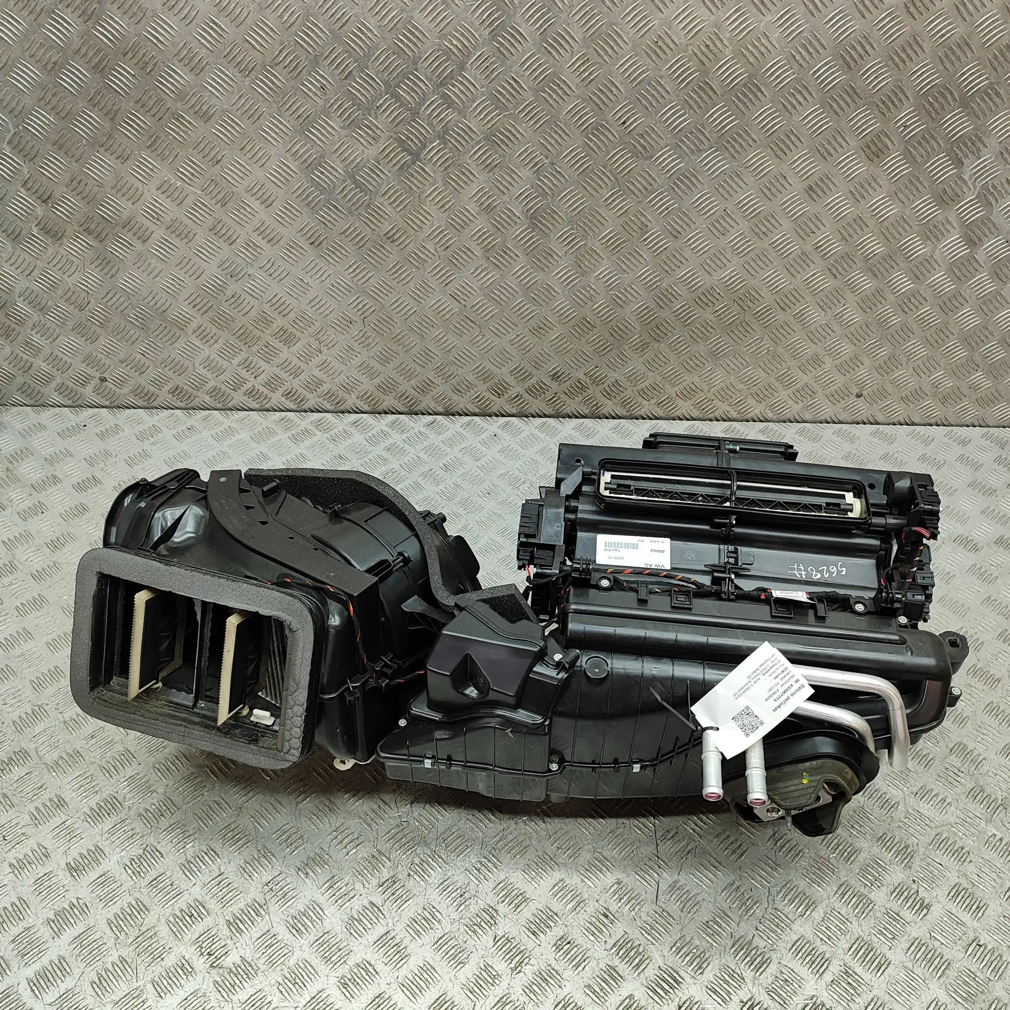 Audi e-tron Interior Heater Interior Heater — AUDI E-TRON (GEN, GEA) (2018-...