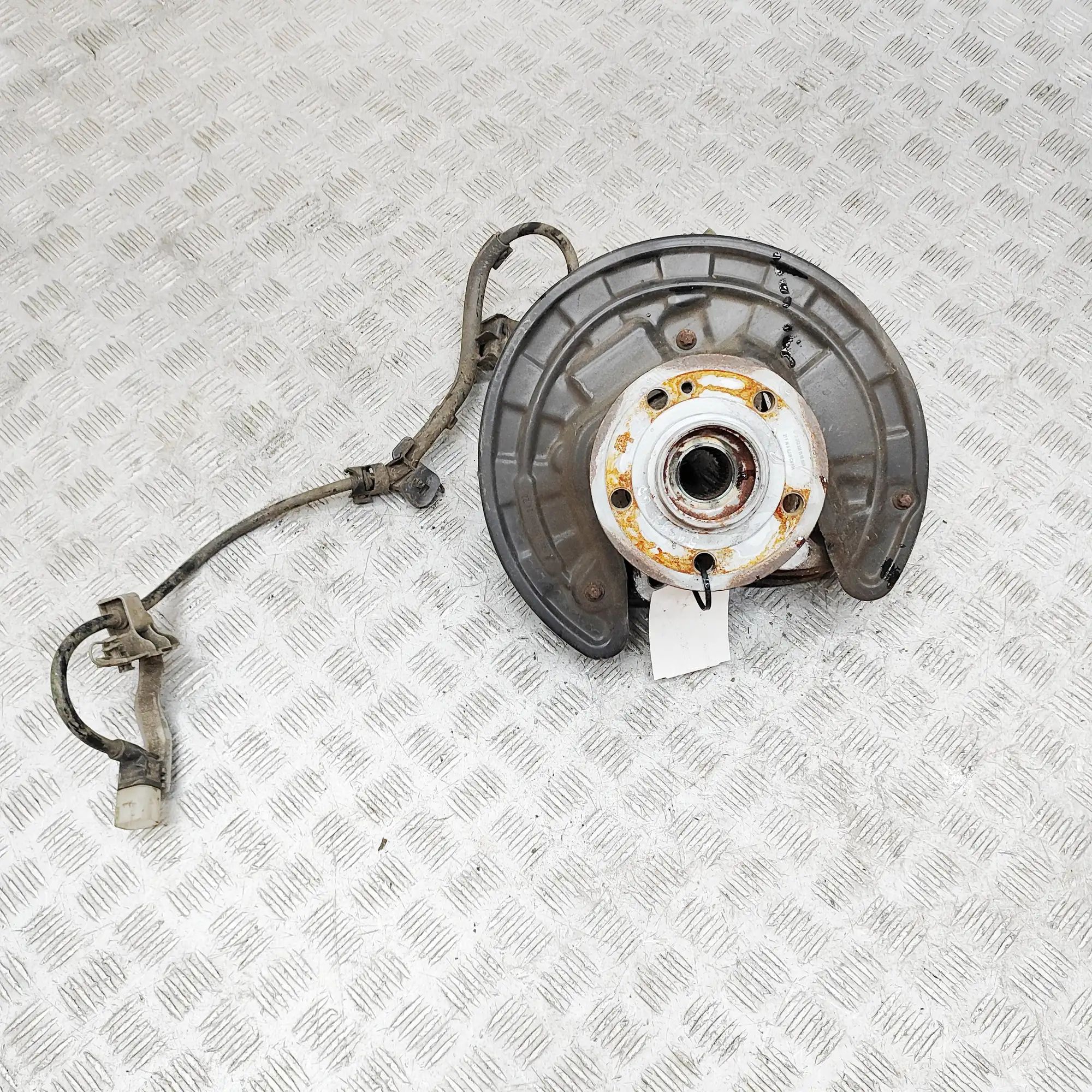 Mercedes-Benz GLB / EQB (X247) Rear Right Wheel Hub Rear Right Wheel Hub — MERCEDES BENZ EQB (X243)...