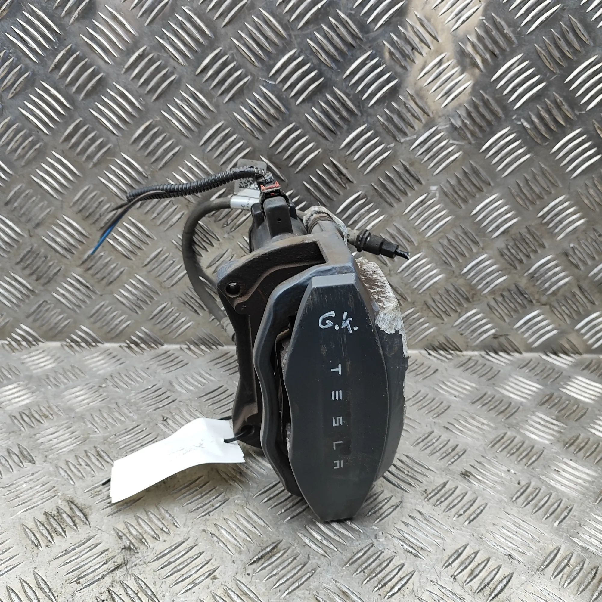 Tesla Model X Brake caliper — rear left Brake caliper — rear left — TESLA MODEL X (5YJX...
