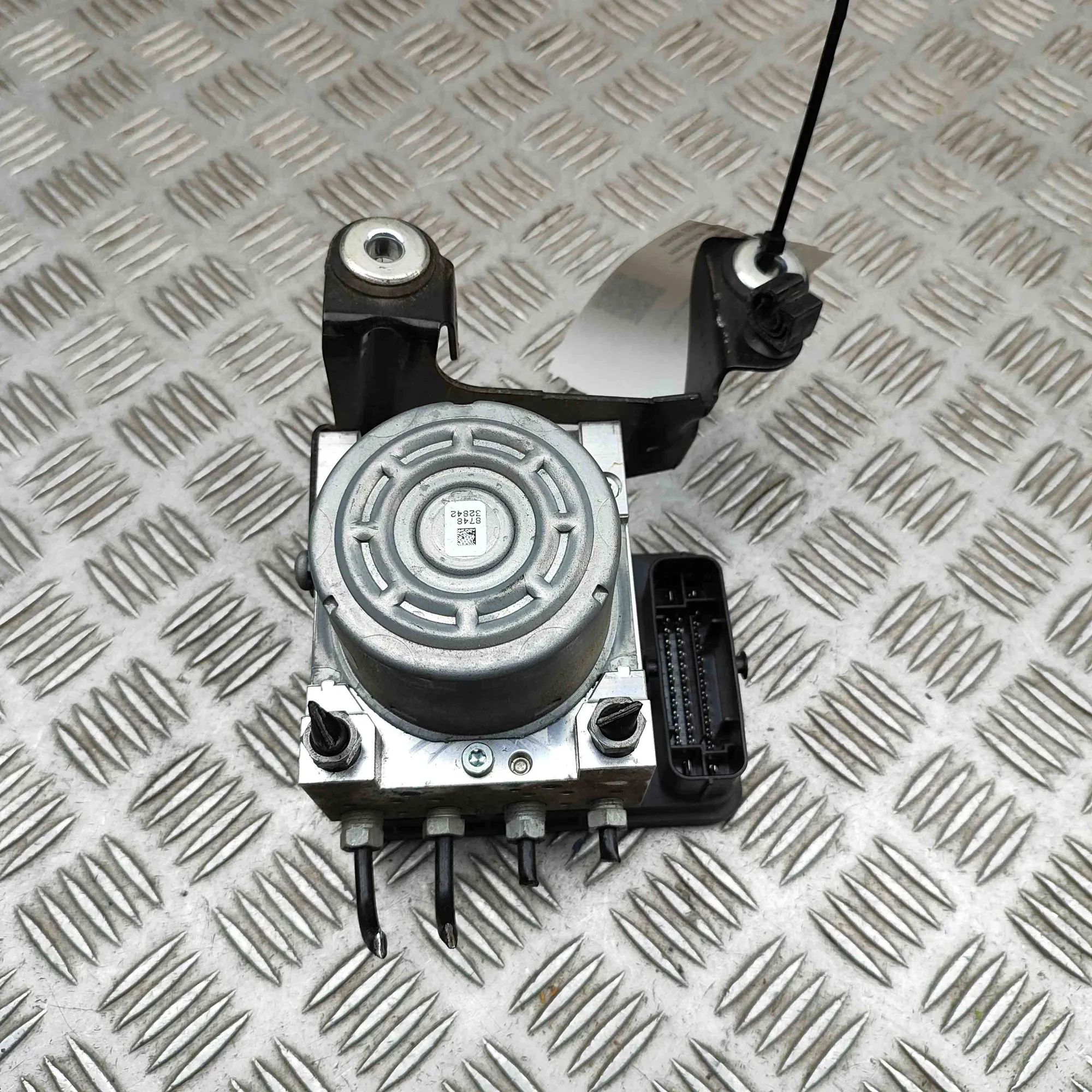 Land Rover Range Rover Evoque ABS hydraulic pump ABS Pump — LAND ROVER RANGE ROVER EVOQUE (L538)...