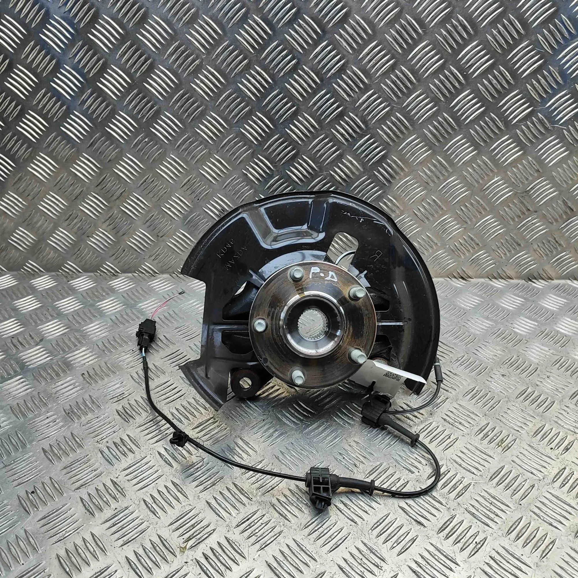 Mazda CX-5 (KF) Front Right Wheel Hub Front Right Wheel Hub — MAZDA CX-5 (KF) (2016-2...