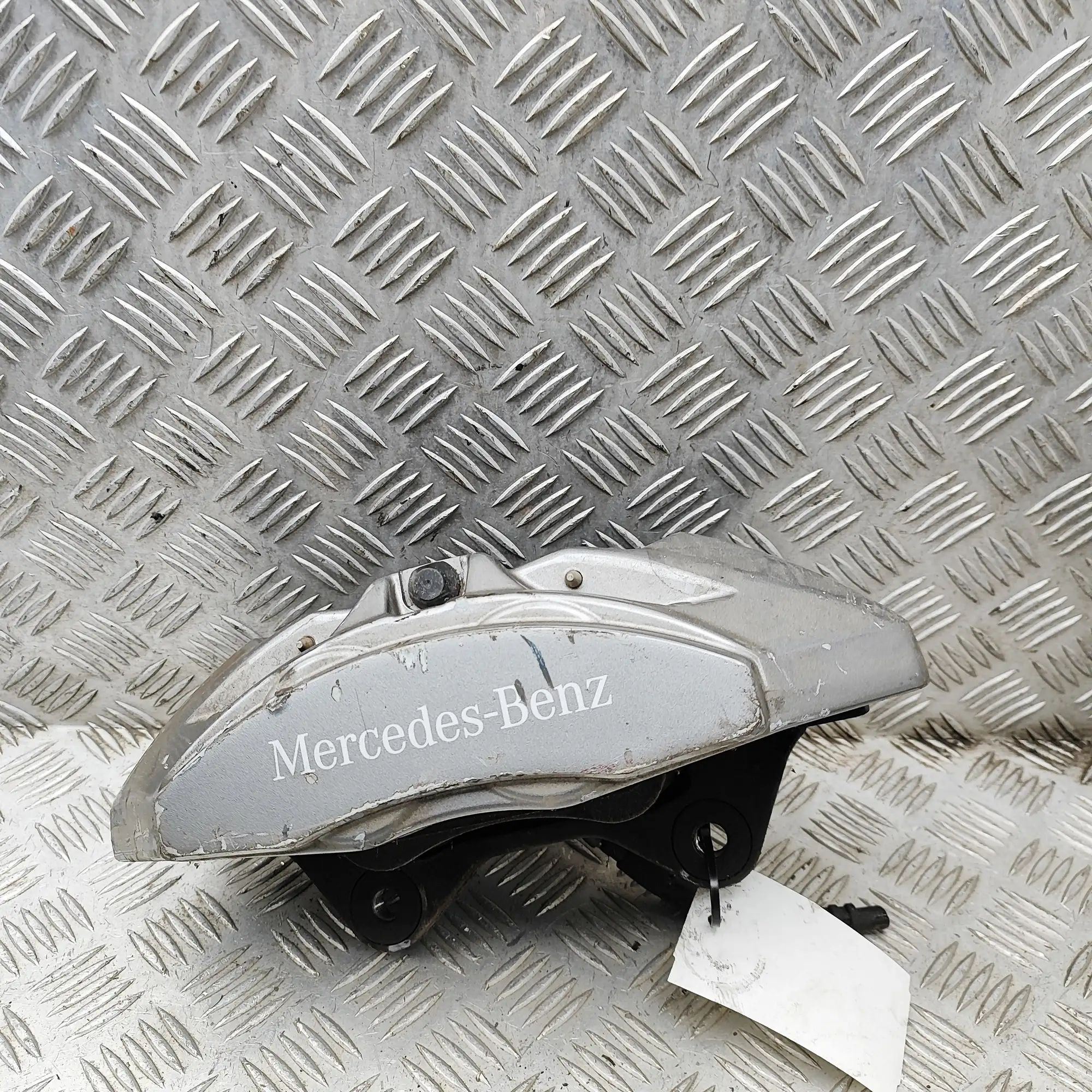 Mercedes-Benz A (W176) Brake caliper — front right Brake caliper — front right — MERCEDES BENZ S-C...