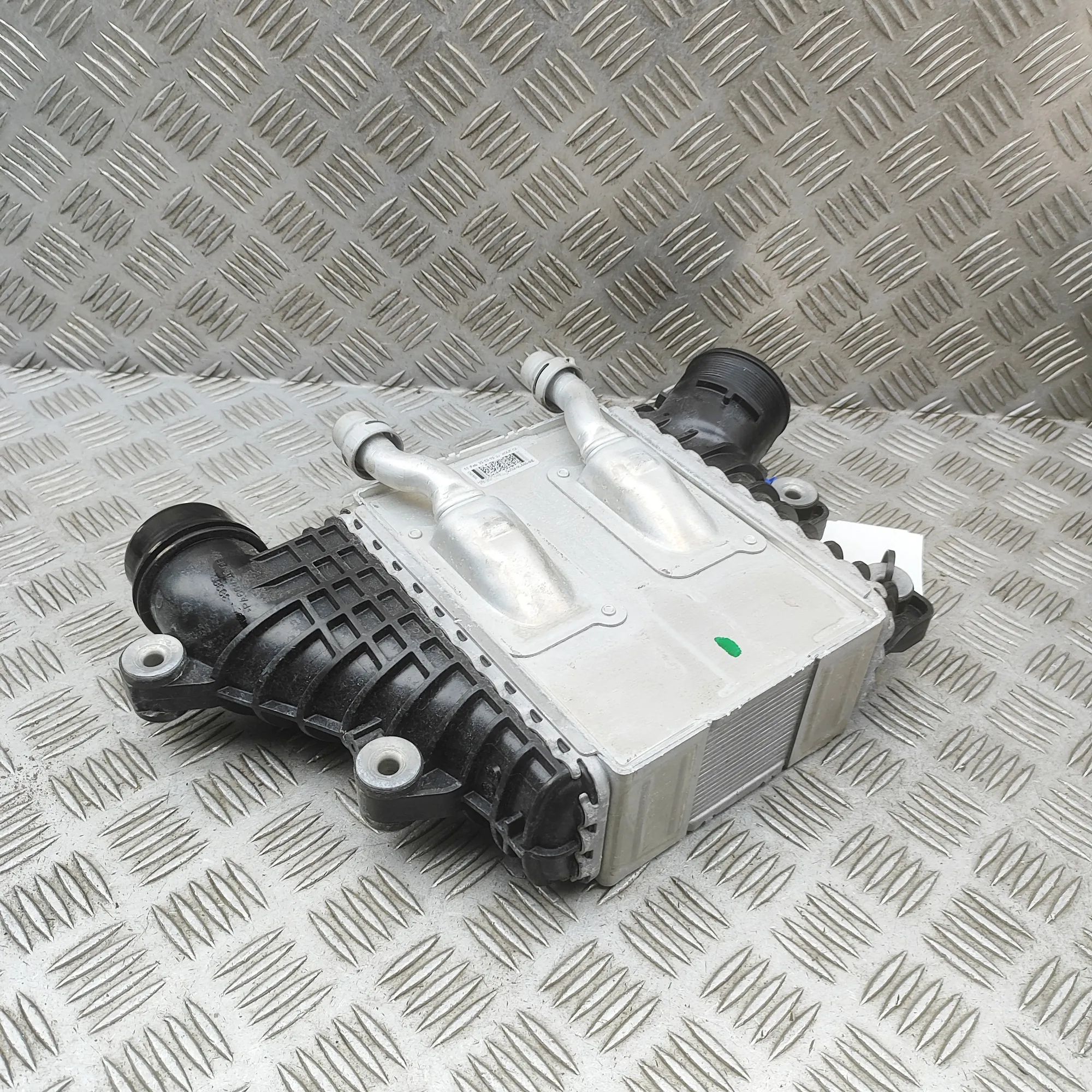 Land Rover Range Rover Evoque Intercooler radiator Intercooler radiator — LAND ROVER RANGE ROVER E...