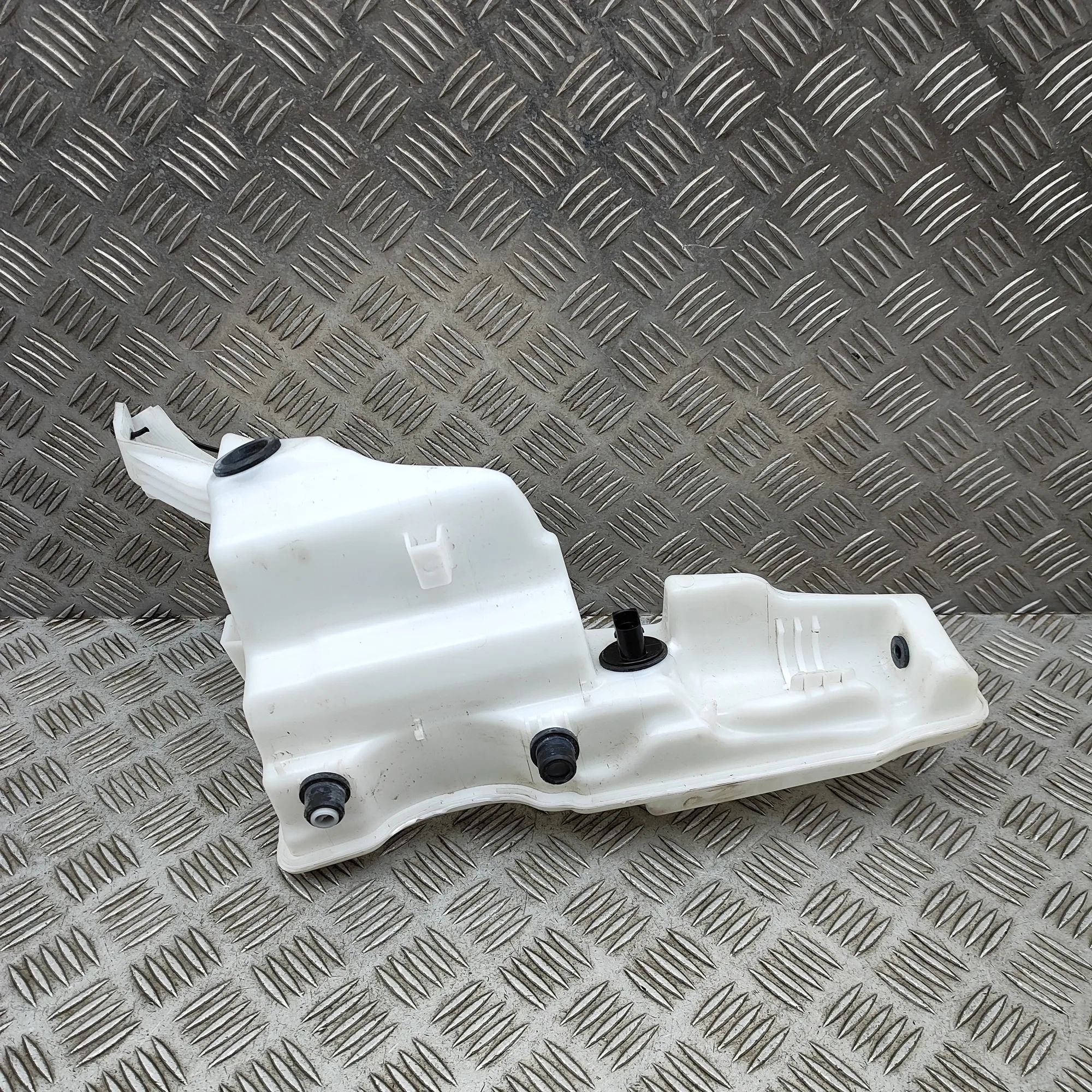 Porsche 911 (992) Window Washer Tank Window Washer Tank — PORSCHE 911 (992) (2019-PR...