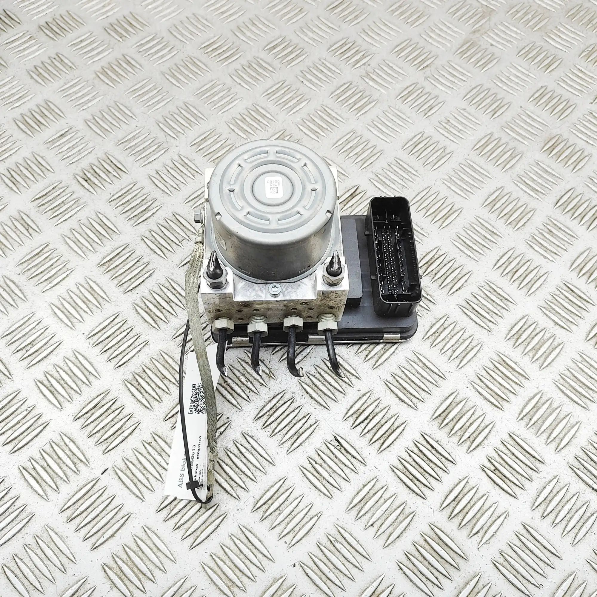 Volvo XC90 ABS Hydraulipumppu ABS Pump — VOLVO XC90 (II) (2014-PRESENT) — 314...