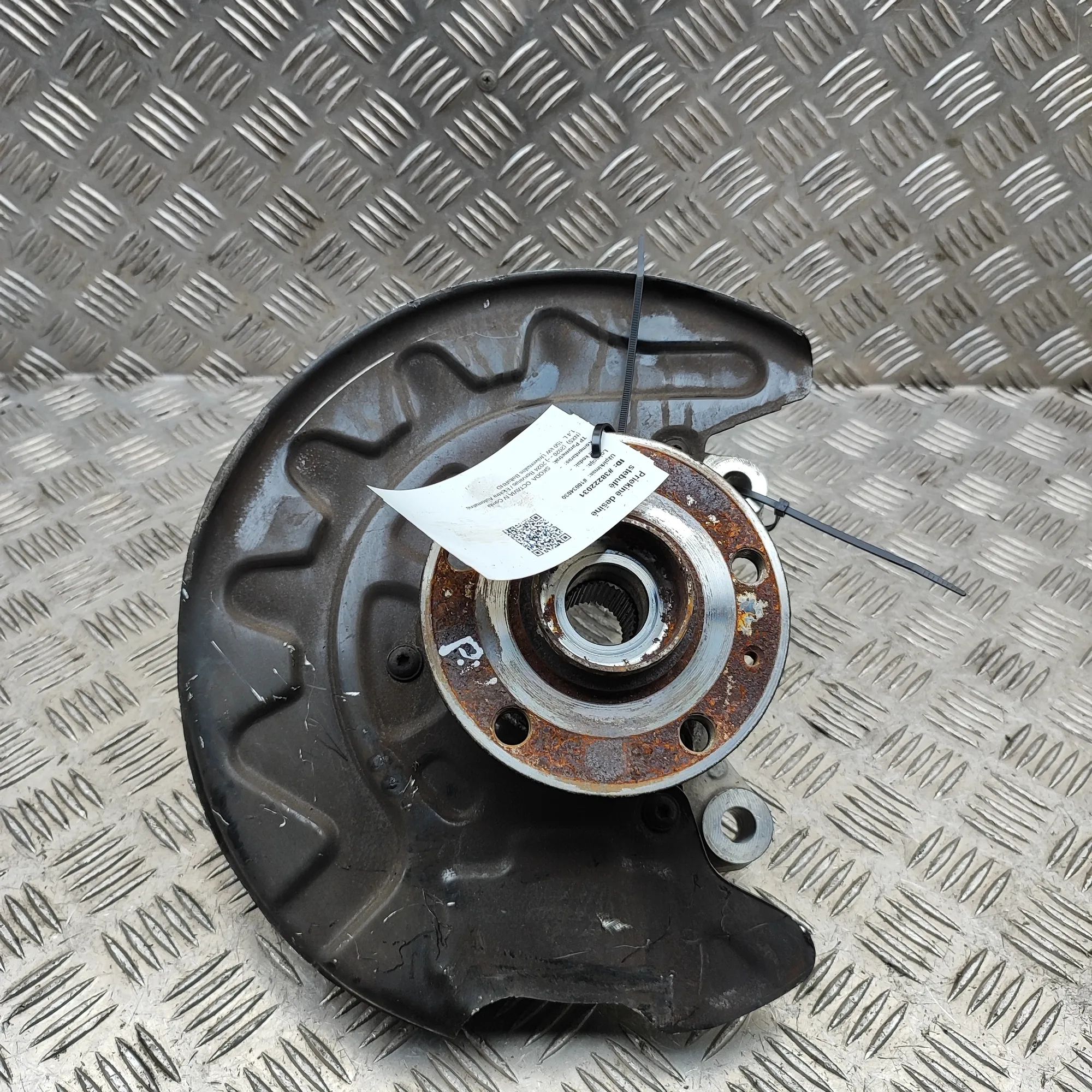 Skoda Octavia Front Right Wheel Hub