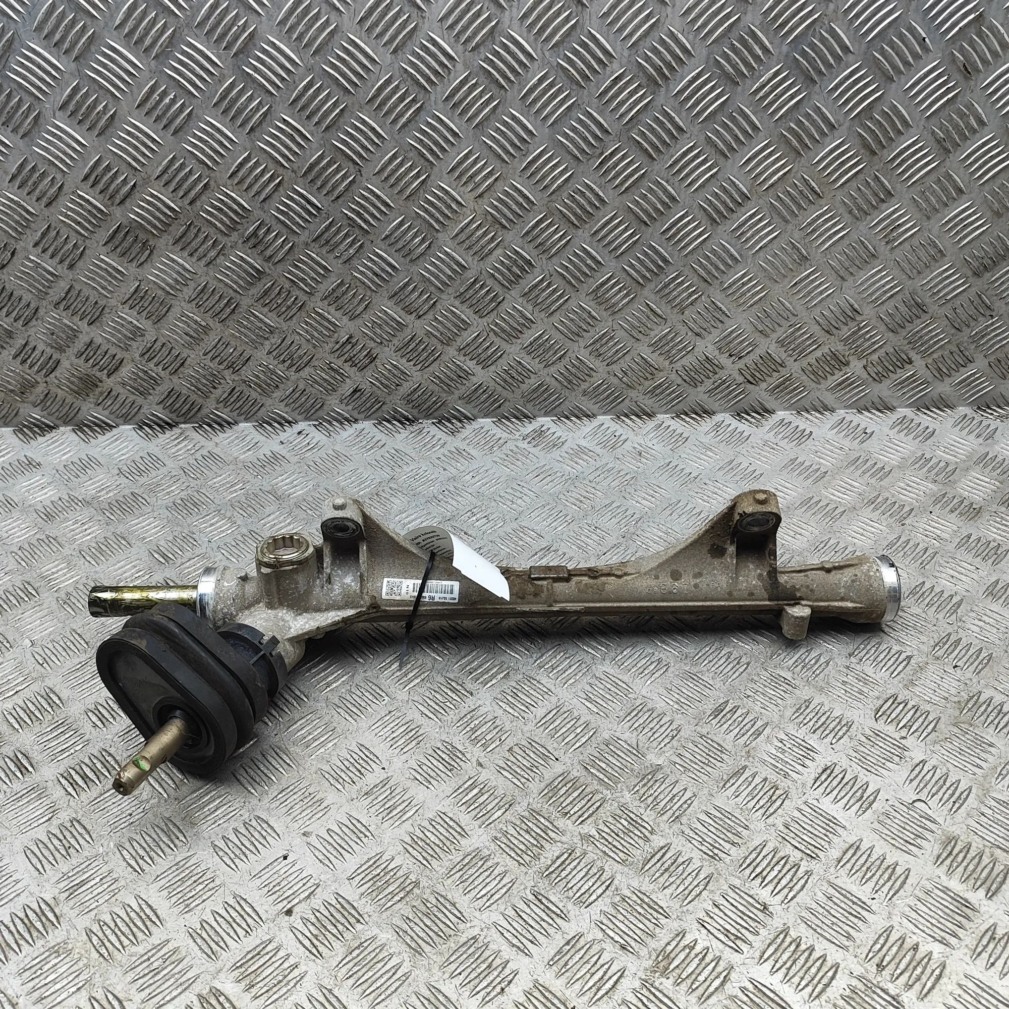 Nissan Leaf ohjaushammastanko Steering Rack — NISSAN LEAF (ZE1) (2017-PRESENT...
