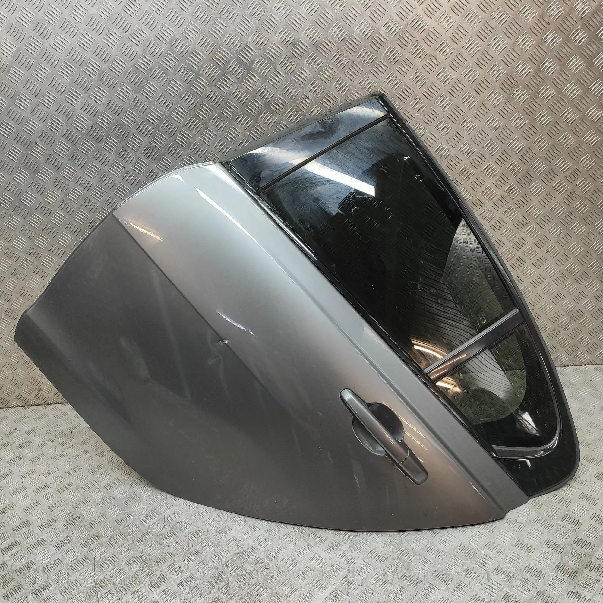 Jaguar XE Door — rear left Door — rear left — JAGUAR XE (X760) (2015-2024)...