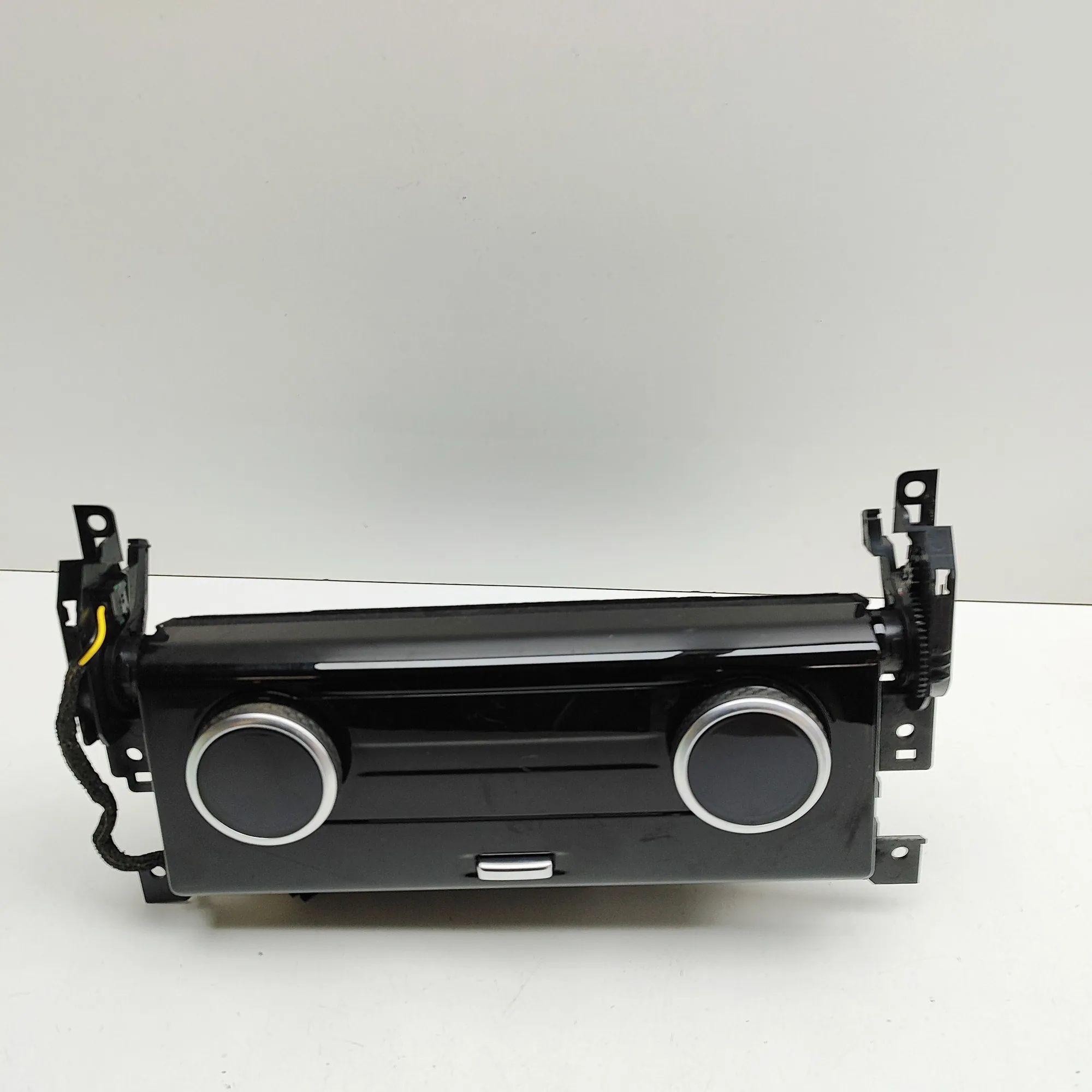 Land Rover Discovery Climate control unit Climate control unit — LAND ROVER DISCOVERY (V ...