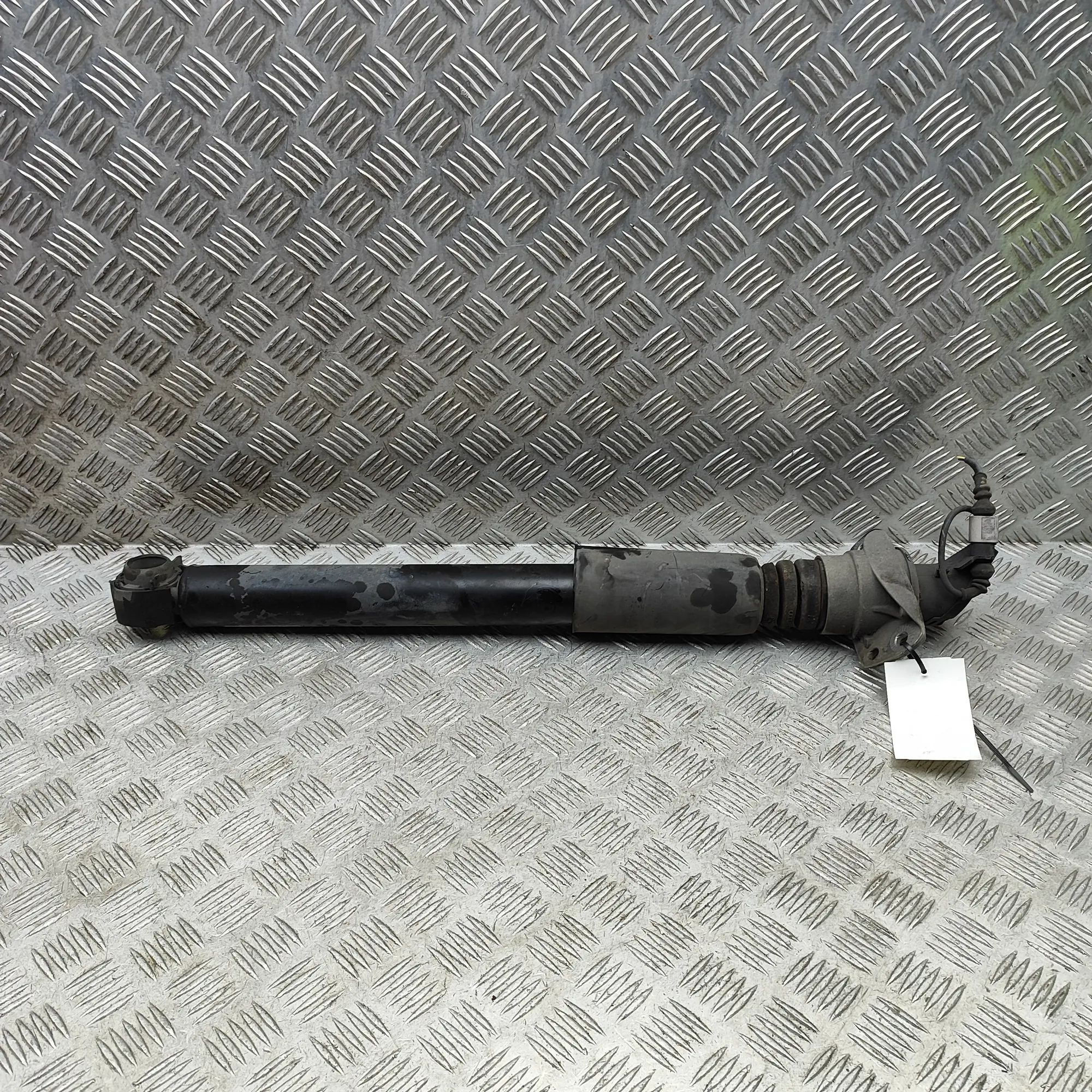 Audi A6 (C7) Shock absorber — rear right Shock absorber — rear right — AUDI A6 (C7, 4G) ...