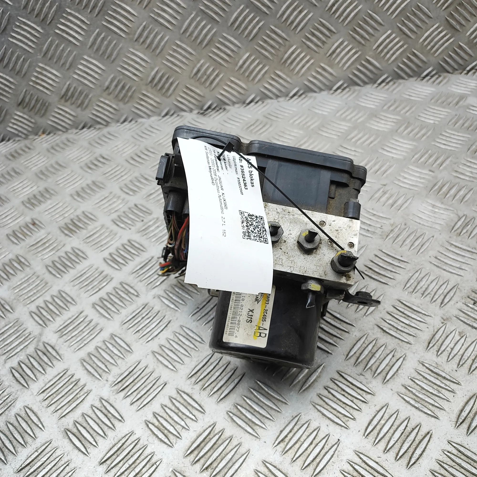 Jaguar XJ АБС Гидронасос  ABS Pump — JAGUAR XJ (X350, X358) (2003-2009) —...