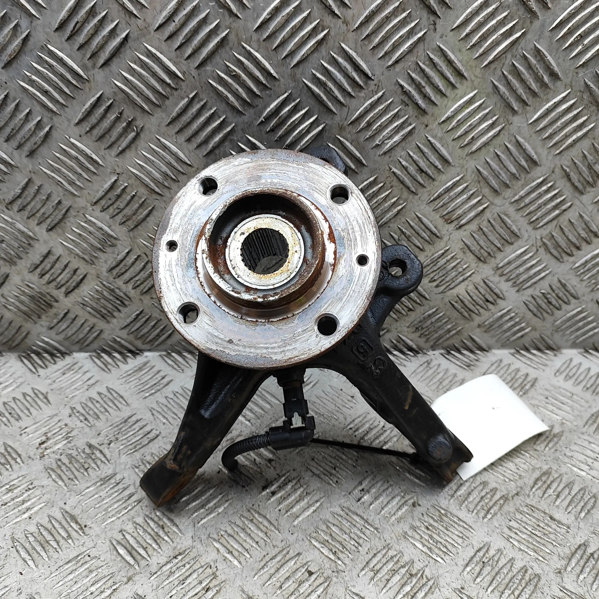 Citroen C4 Front Left Wheel Hub Front Left Wheel Hub — CITROEN C4 III / X (C41)...