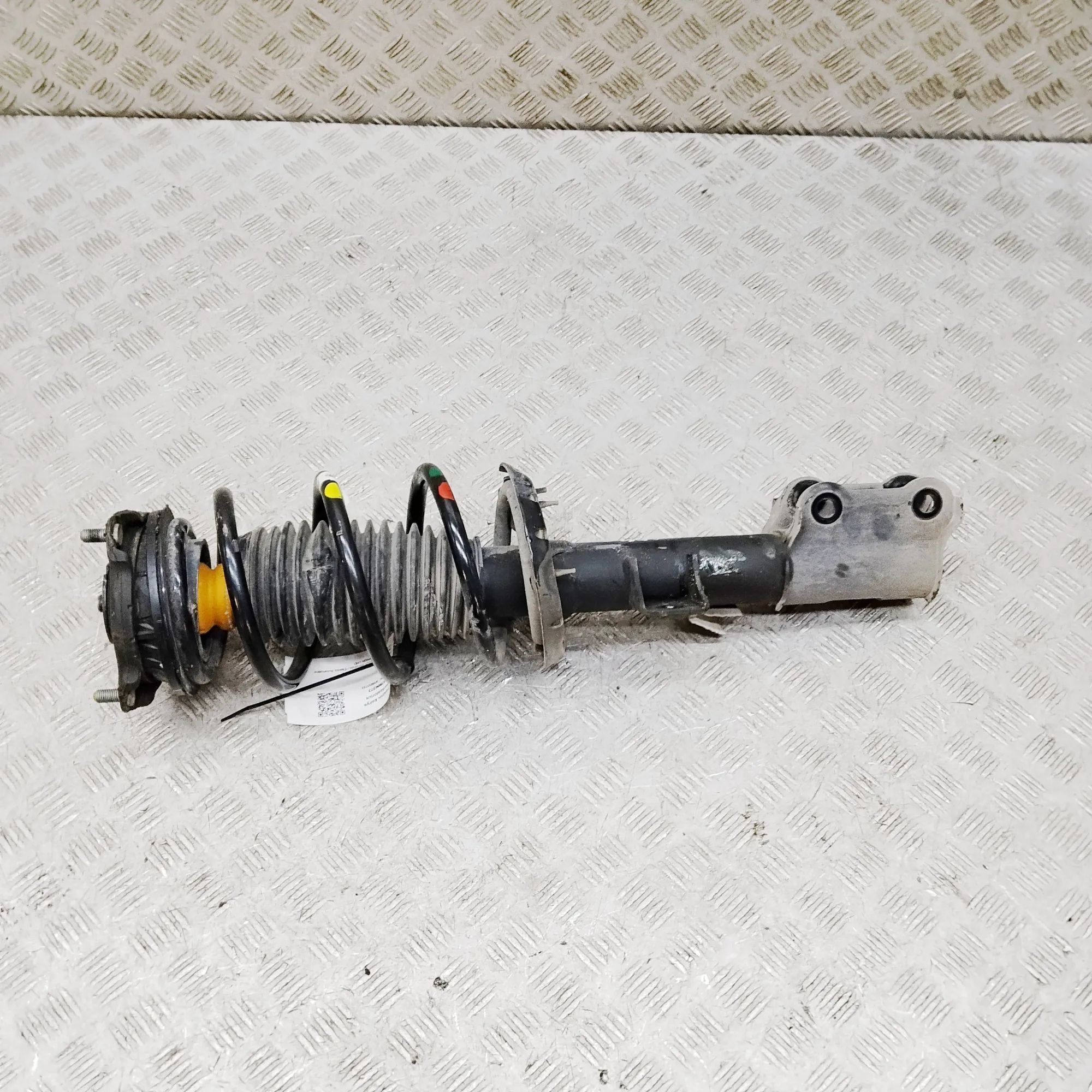 Kia Sportage Shock absorber — front left Shock absorber — front left — KIA SPORTAGE (V N...
