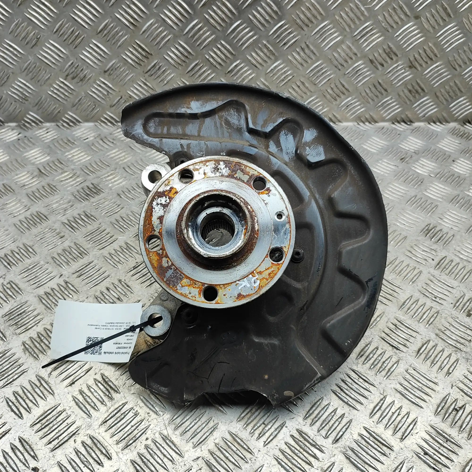 Skoda Octavia Front Left Wheel Hub