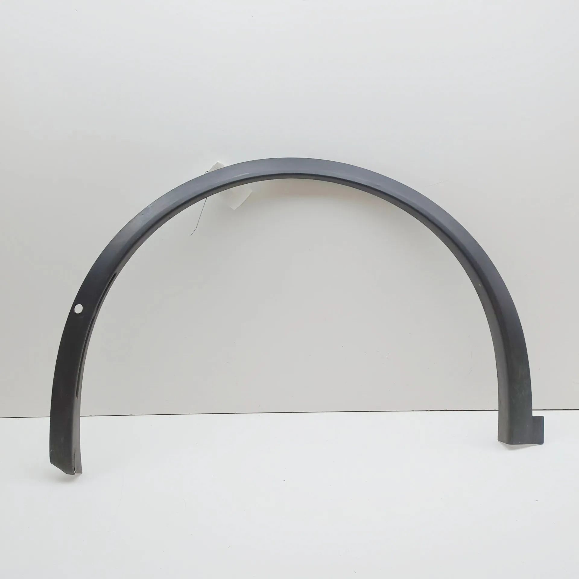Tesla Model X Front Left Fender Arch Trim Front Left Fender Arch Trim — TESLA MODEL X (5Y...