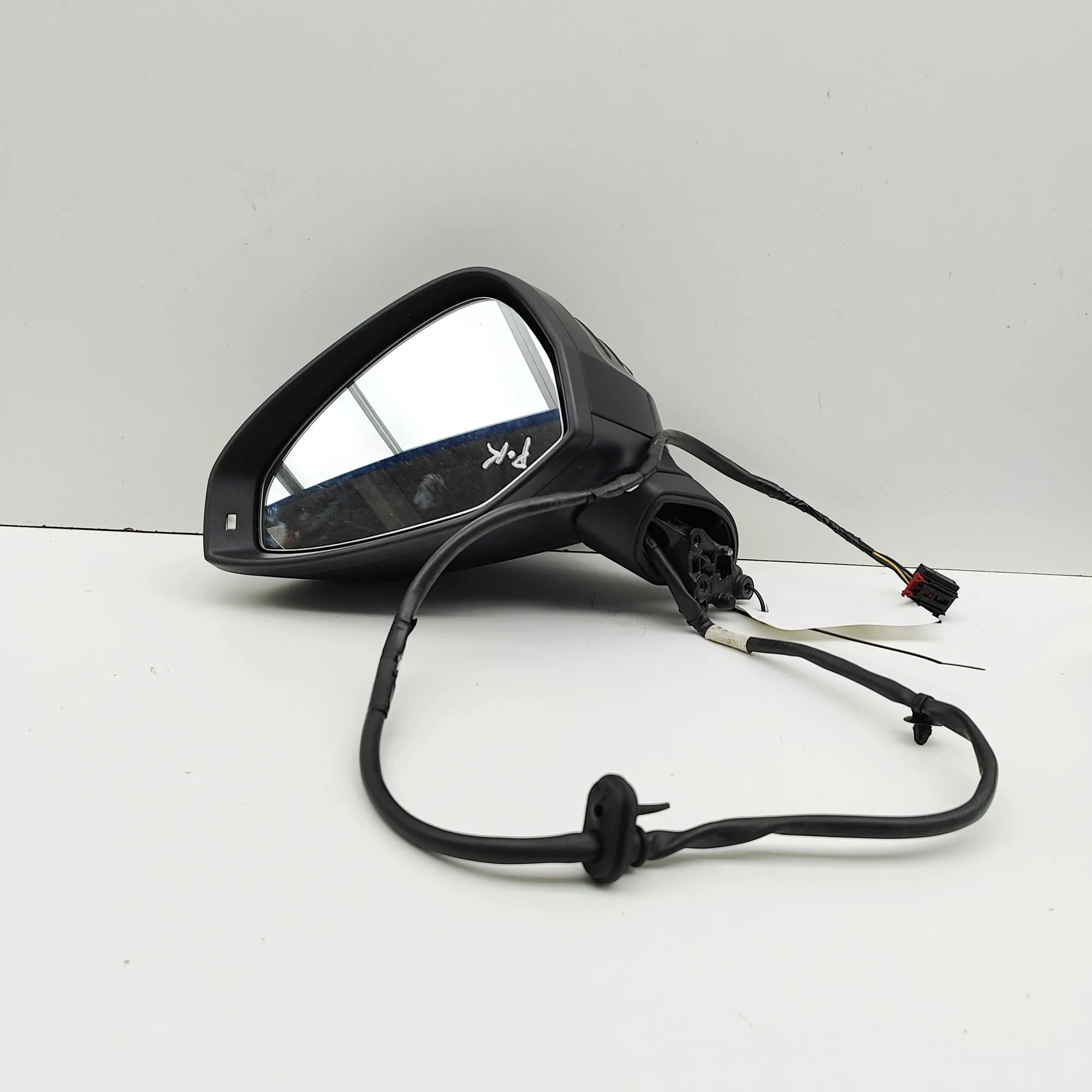 Audi A4 (B8) Left Side Wing Mirror Left Side Wing Mirror — AUDI A4 (8W, B9) (2015-...
