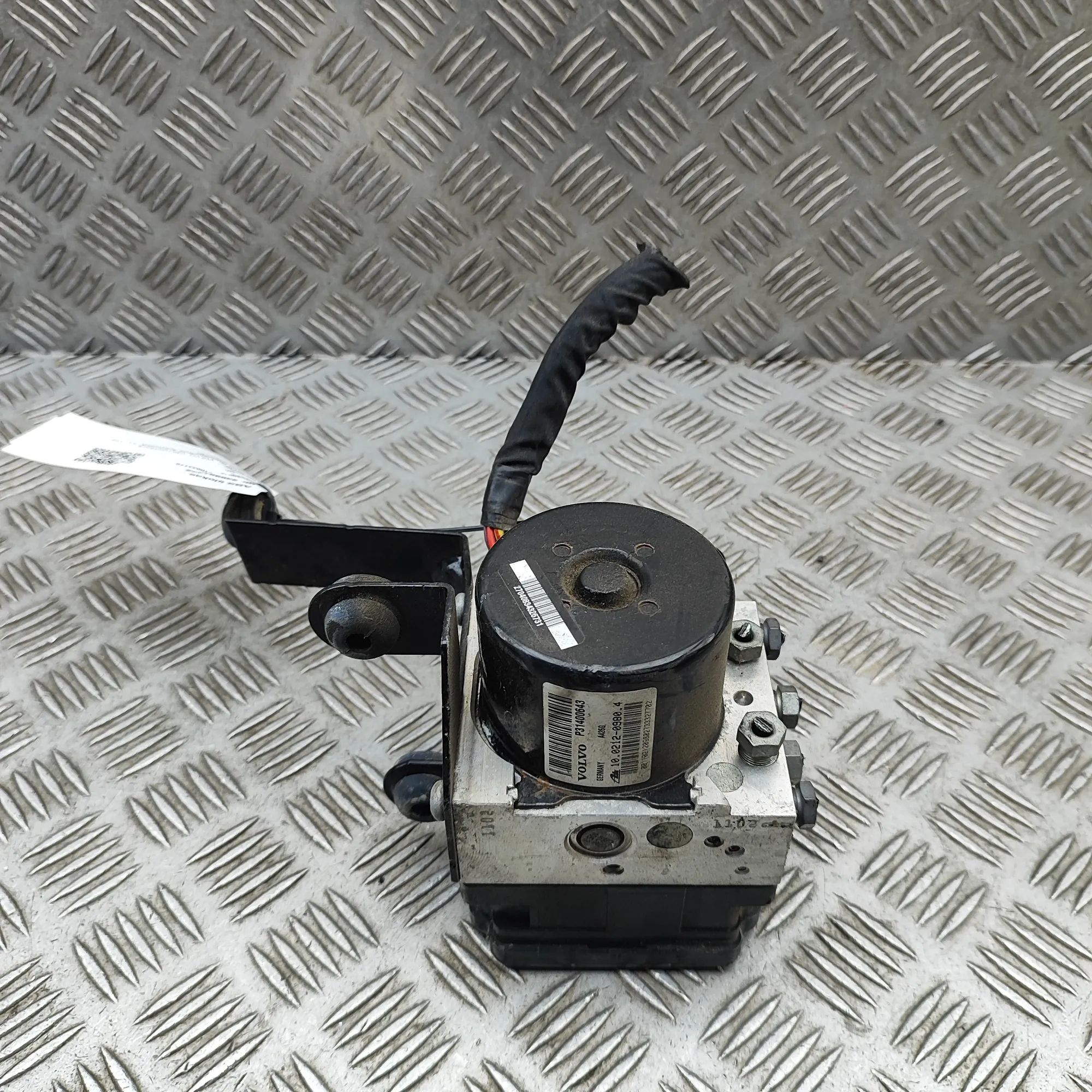 Volvo C30 ABS hydraulic pump