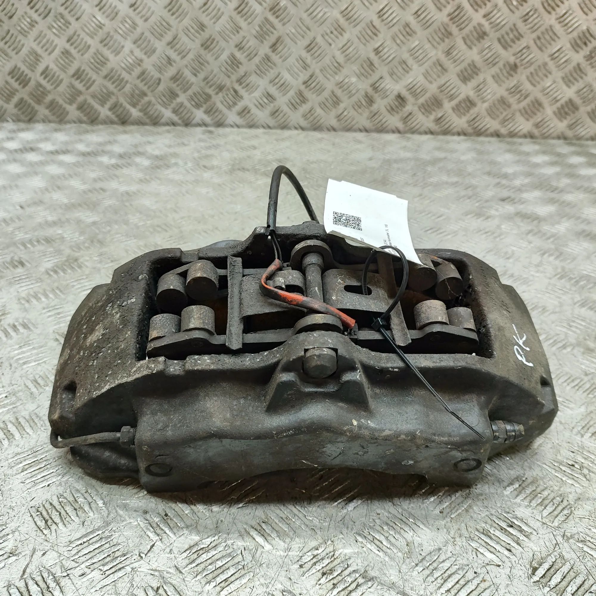 Audi Q7 (4L) Front Left Brake Caliper Front left brake caliper — AUDI Q7 (4L) (2006-2...