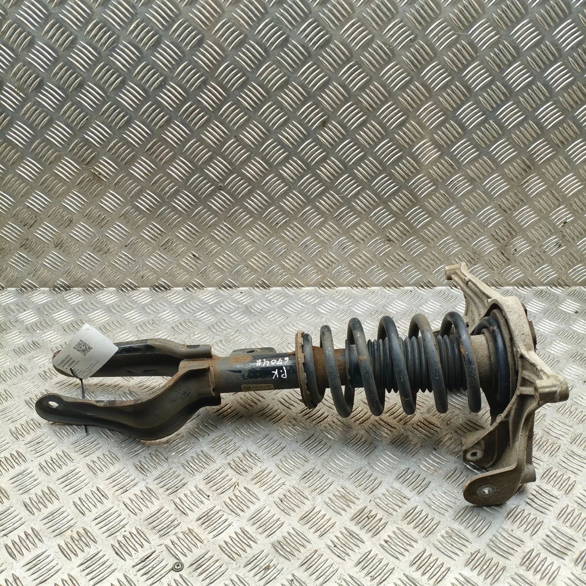 Tesla Model 3 Shock absorber — front left Shock absorber — front left — TESLA MODEL 3 (20...