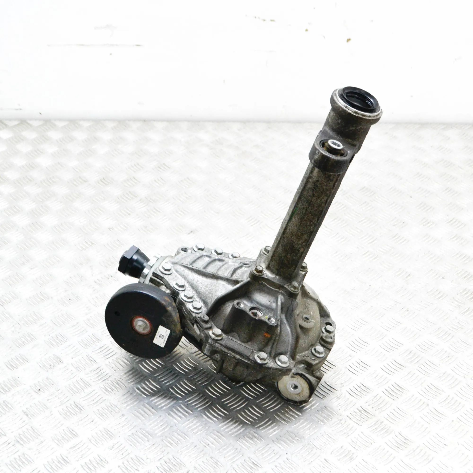 Land Rover Range Rover Sport (L494) передний редуктор Front differential — LAND ROVER RANGE ROVER SPO...