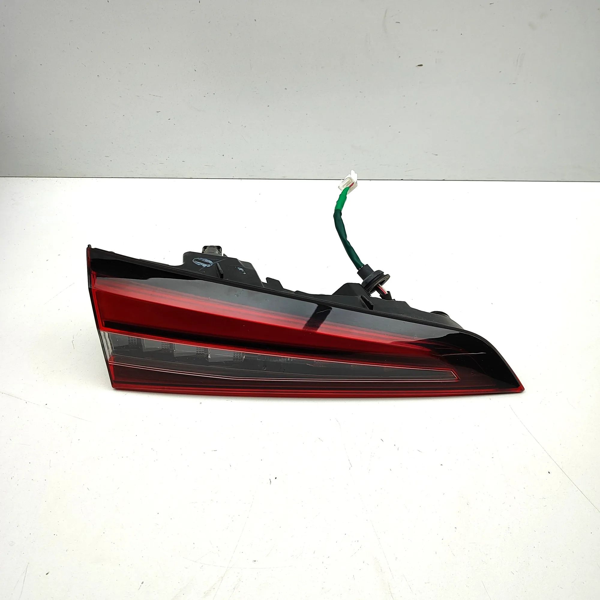 Toyota Corolla Left Side Tailgate Tail Light Left Side Tailgate Tail Light — TOYOTA COROLLA ...