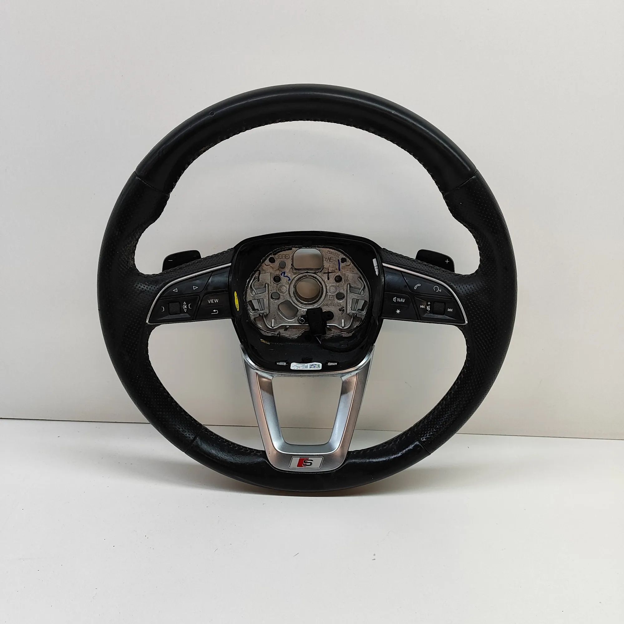 Audi Q5 (8R) steering wheel Steering Wheel — AUDI Q5 (FYB, FYG, FYT) (2016-...