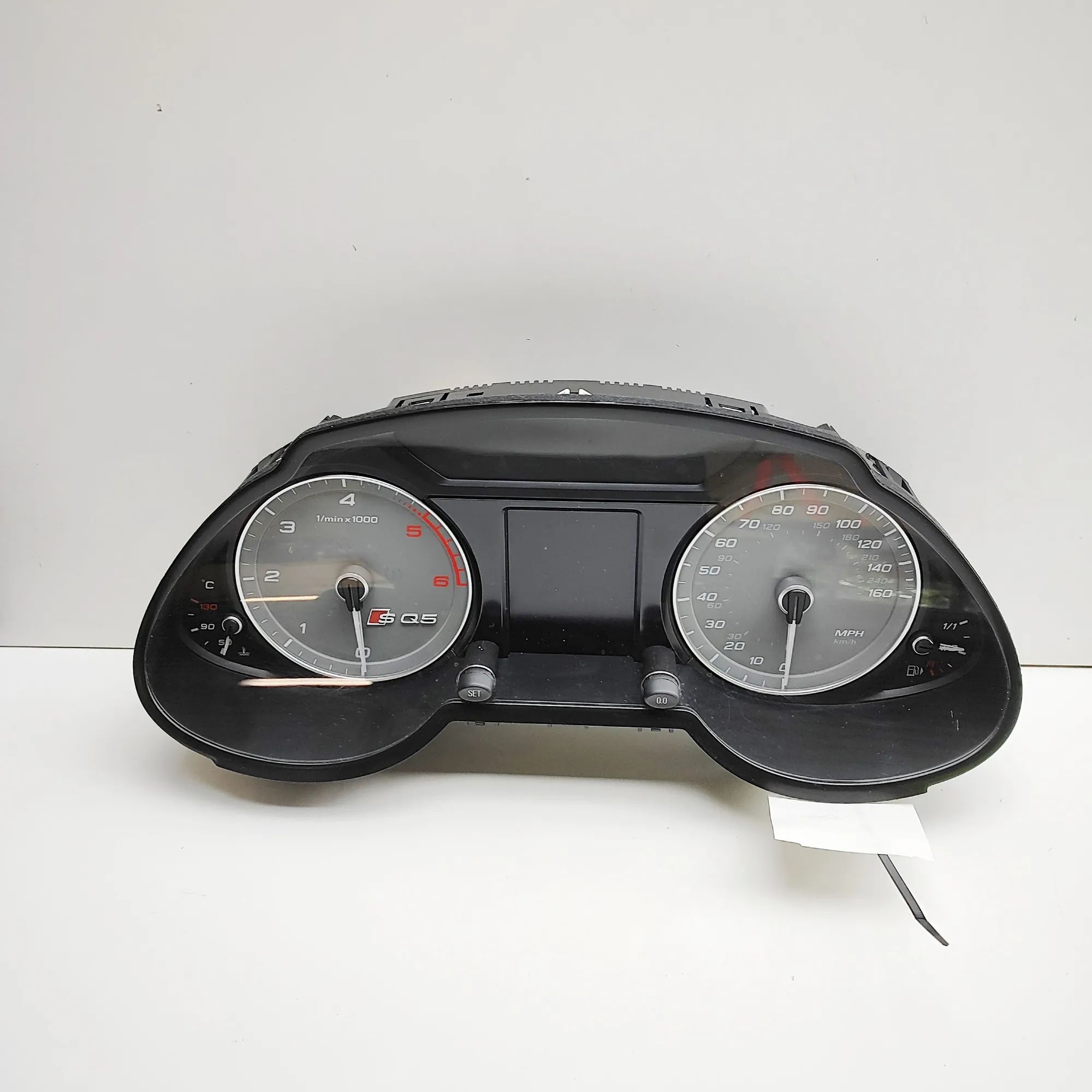 Audi Q5 (8R) Instrument Cluster Speedometer Instrument Cluster Speedometer — AUDI Q5 (8R) (...