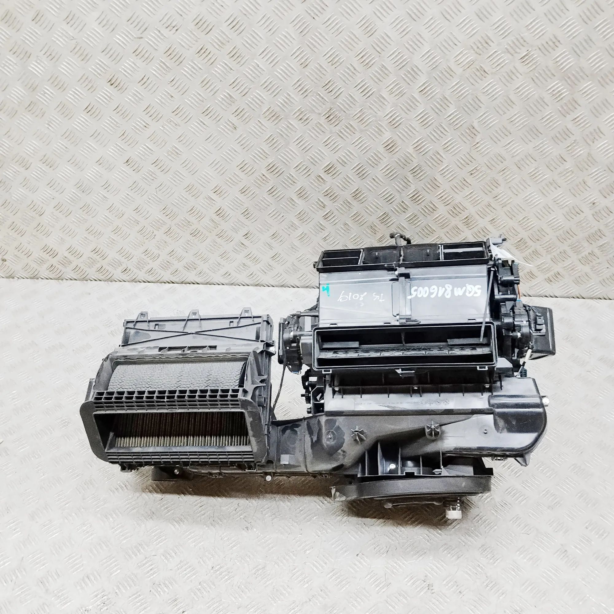 Volkswagen Tiguan Interior Heater Interior Heater — VW TIGUAN (AD, BW) (2016-2024...