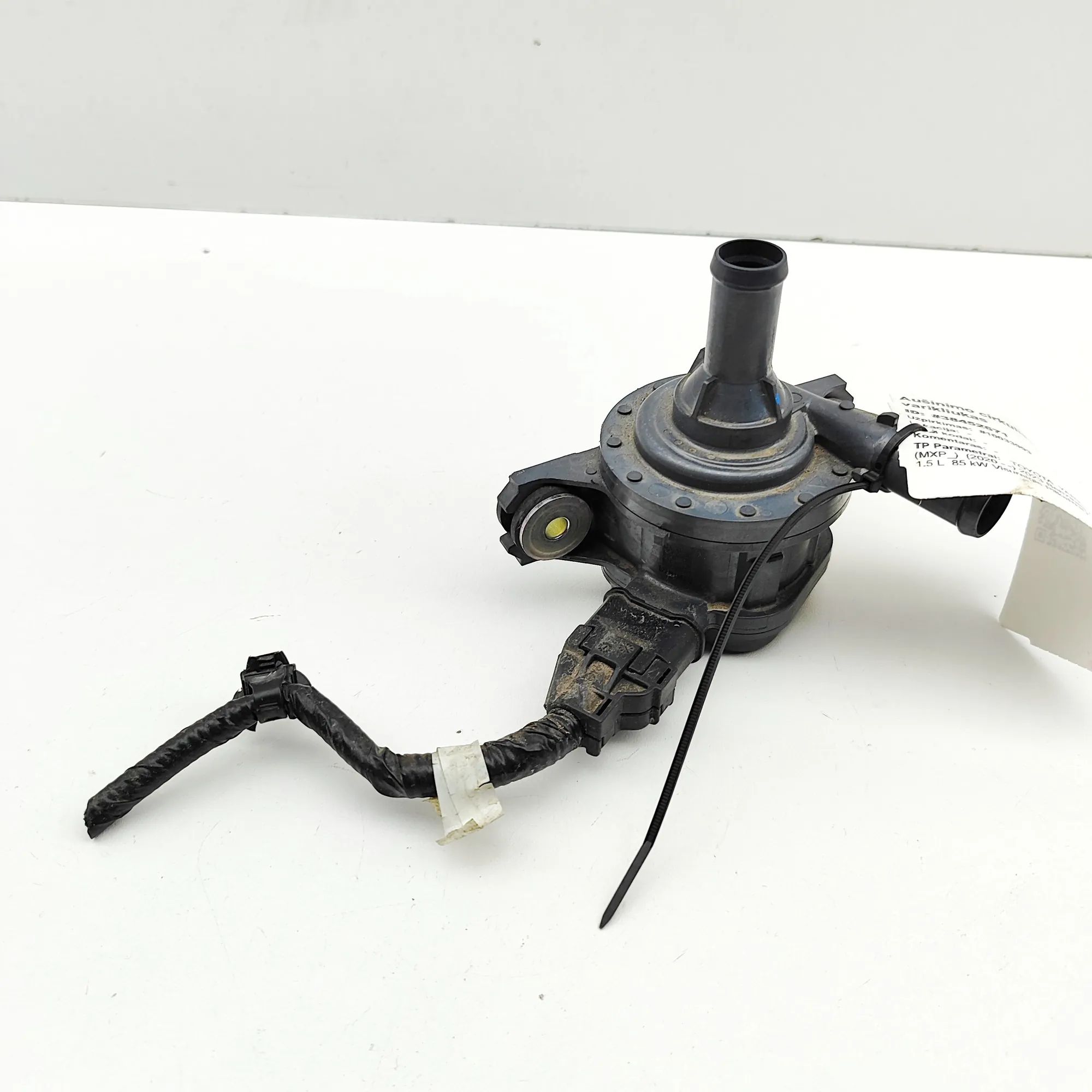 Toyota Yaris Auxiliary Water Pump Auxiliary Water Pump — TOYOTA YARIS (CROSS MXP_...