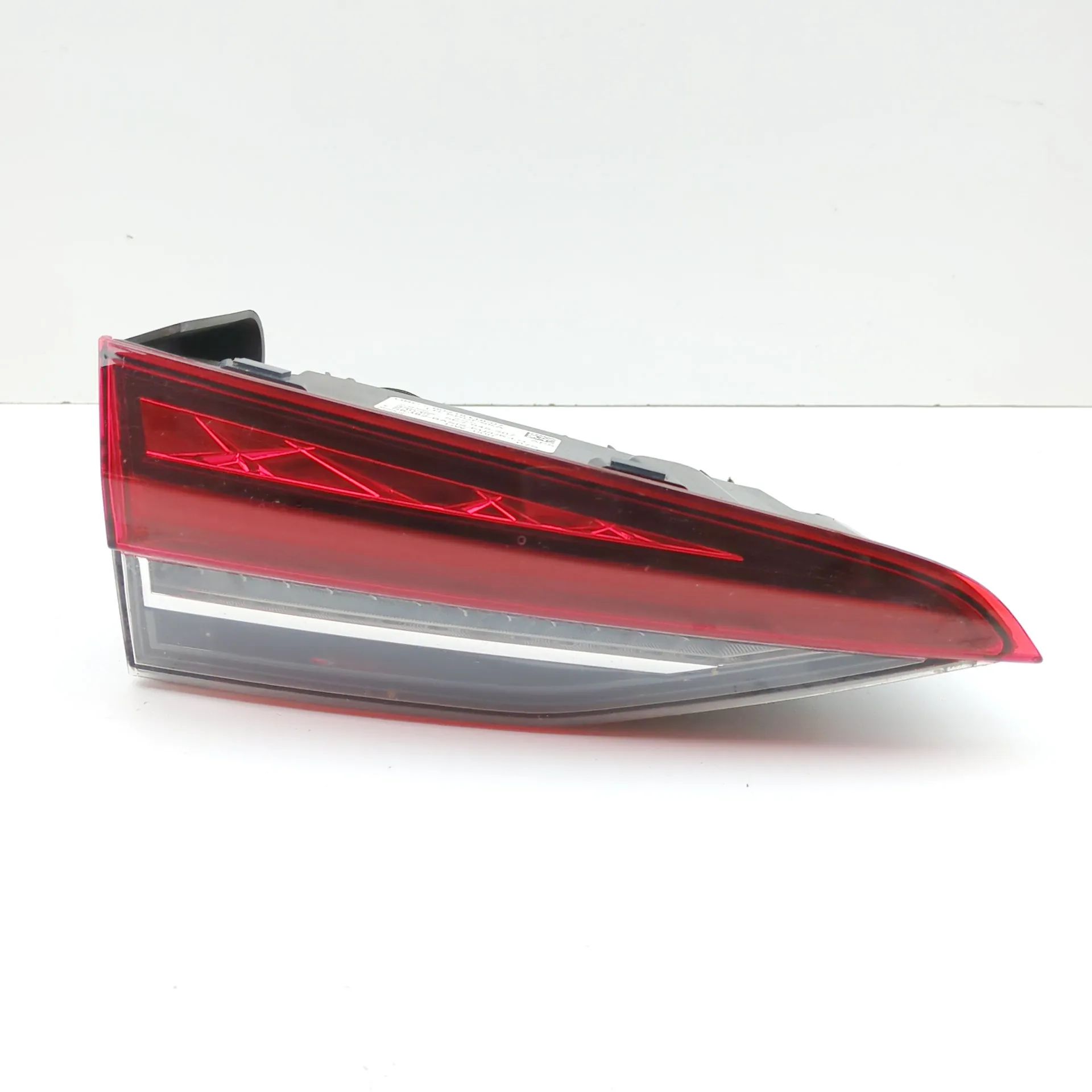 Skoda Octavia Left Side Tailgate Tail Light