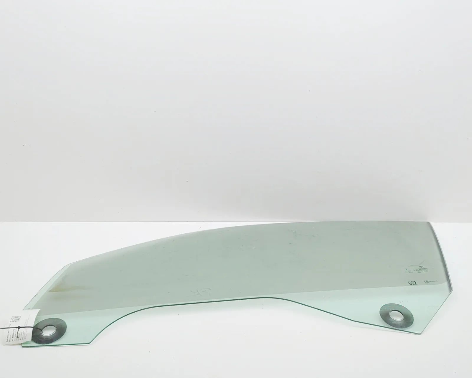 BMW 4 (G22 / G23 / G26)  Front Left Door Window Front Left Door Window — BMW 4 / i4 (G22, G23, ...