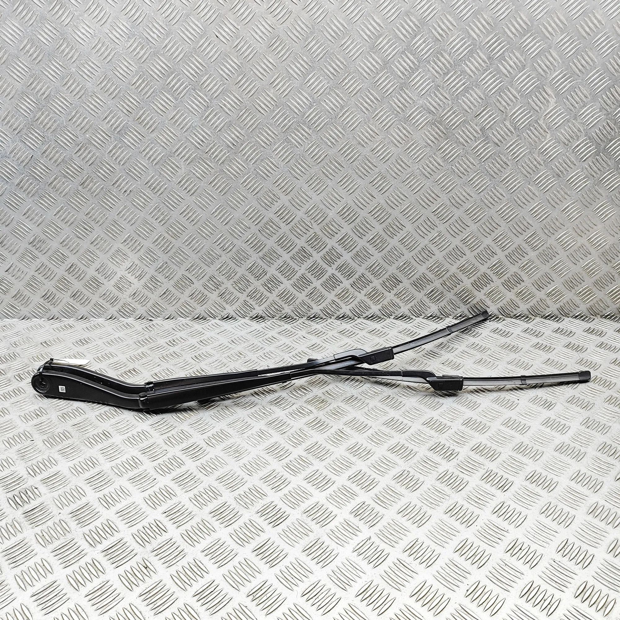 BMW X5 (G05) Front Wiper Arms Front Wiper Arms — BMW X5 (G05, F95) (2018-PRES...