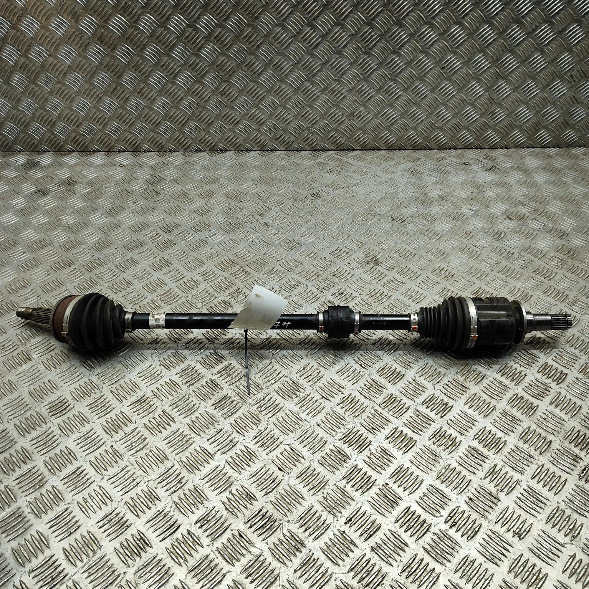 Toyota Yaris Front Right Driveshaft Front Right Driveshaft — TOYOTA YARIS (CROSS MX...