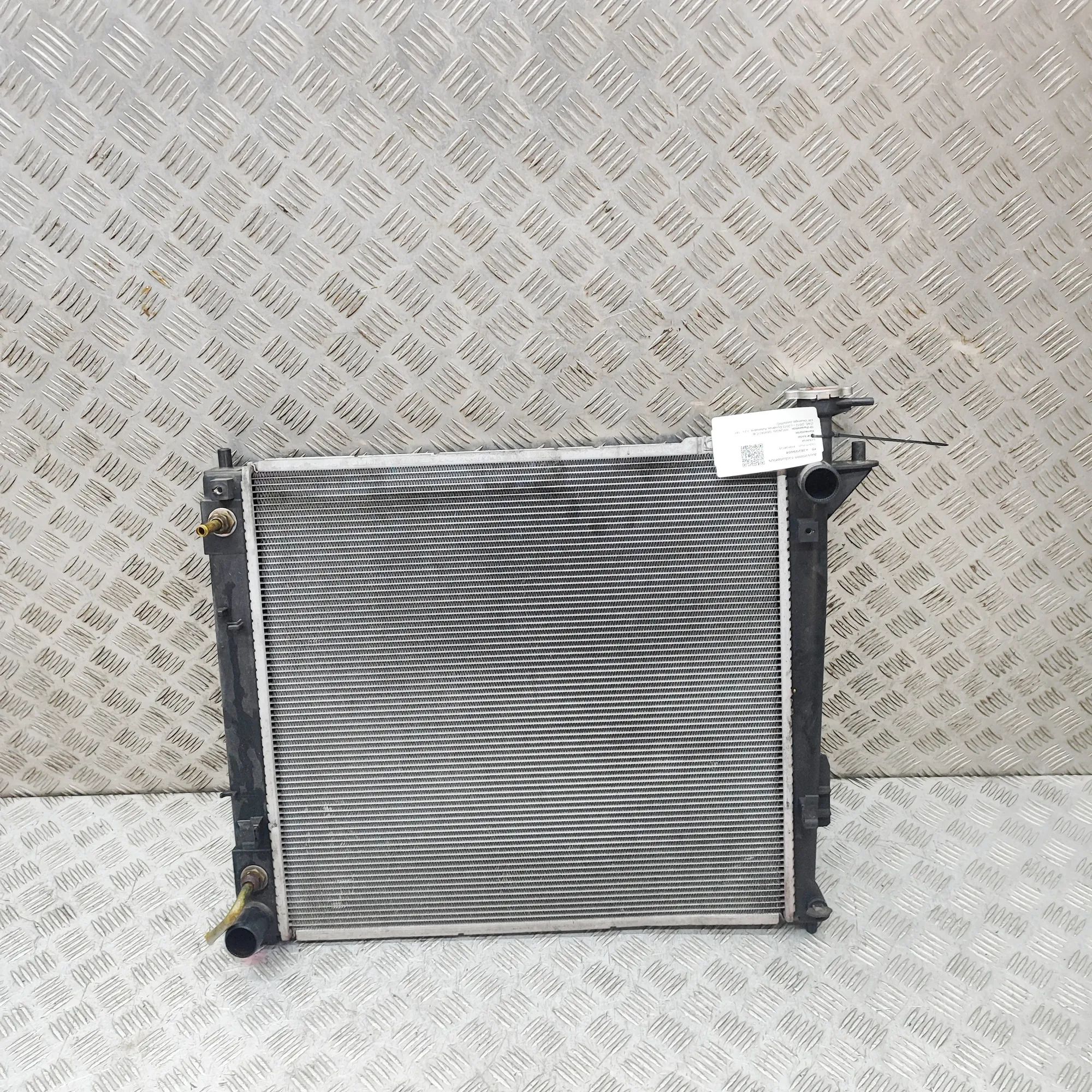 Hyundai Santa Fe Cooling Radiator Cooling Radiator — HYUNDAI SANTA FE (DM) (2012-...