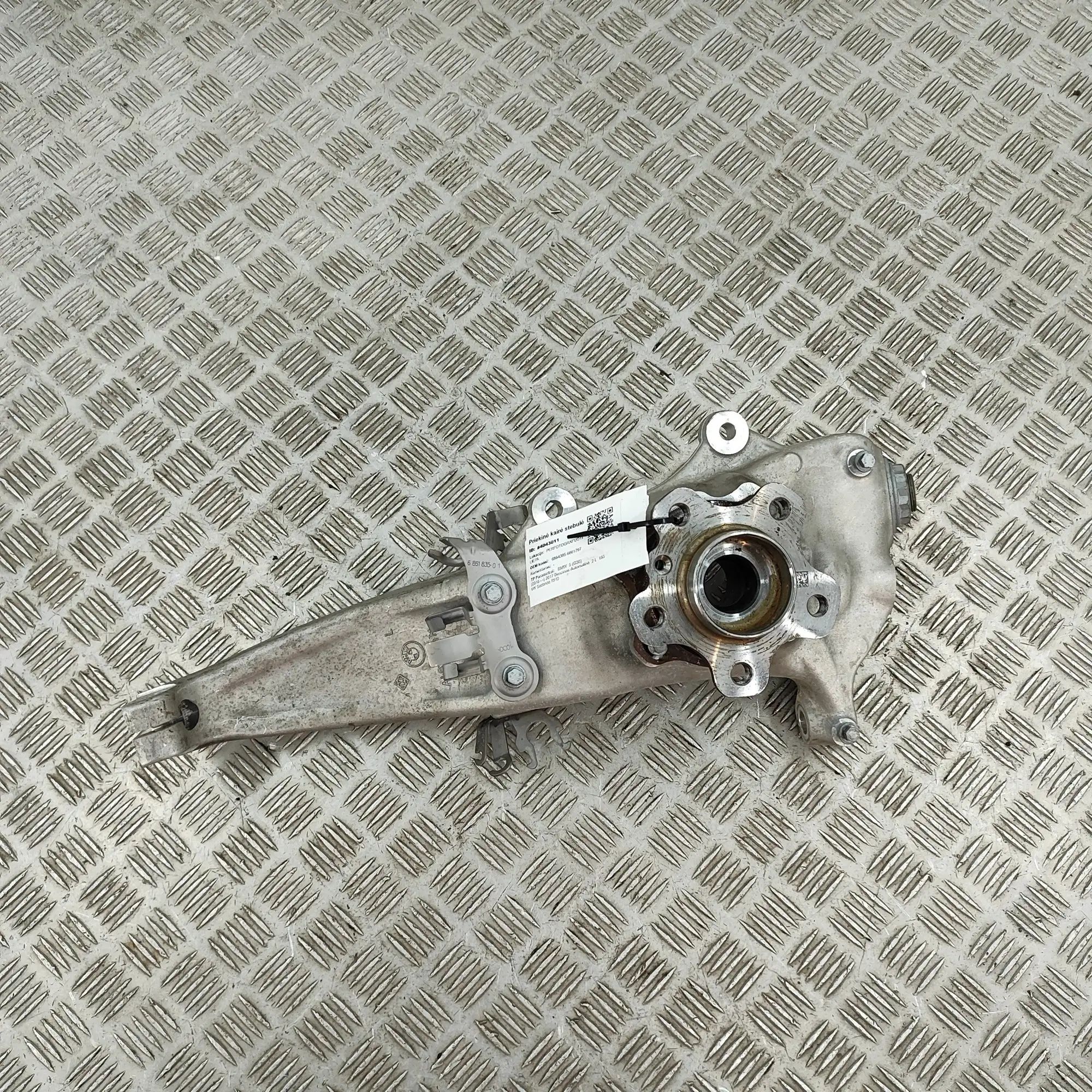 BMW 5 (F10 / F11) Front Left Wheel Hub Front Left Wheel Hub — BMW 5 SERIES (G30, G31) ...