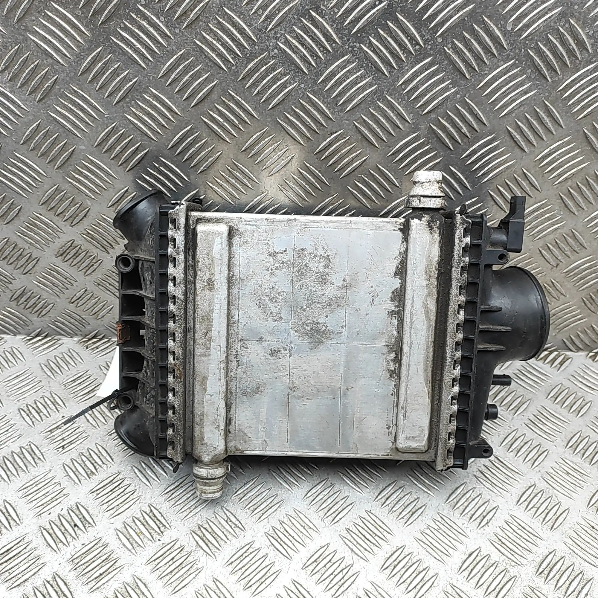 Mercedes-Benz A (W176) Intercooler radiator Intercooler radiator — MERCEDES BENZ E-CLASS (W...
