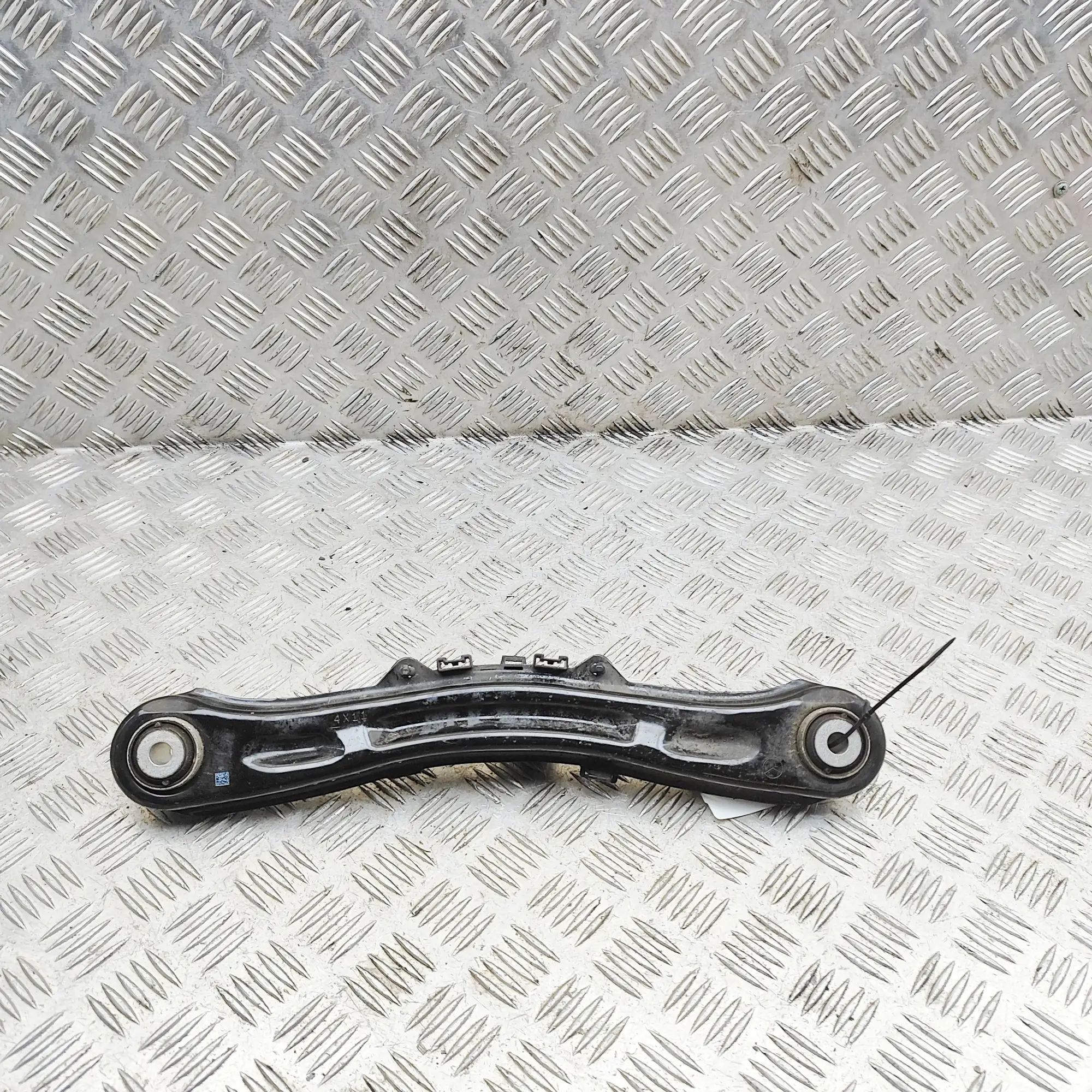 Mercedes-Benz GLE (W167) Rear Right Control Arm Rear Right Control Arm — MERCEDES BENZ GLE (W16...