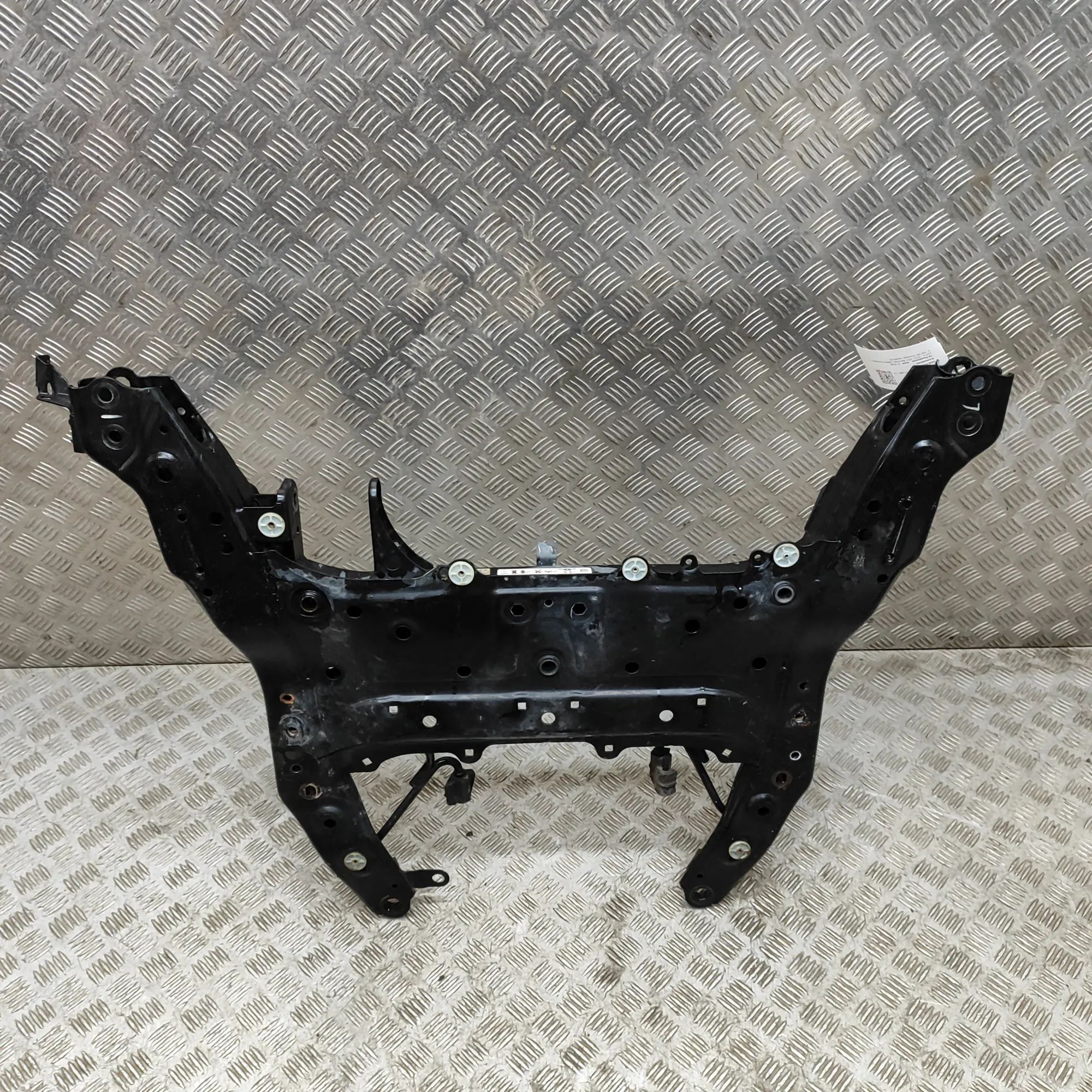 BMW X1 (F48) Front subframe Front subframe — BMW X1 (F48) (2015-2022) — 687...