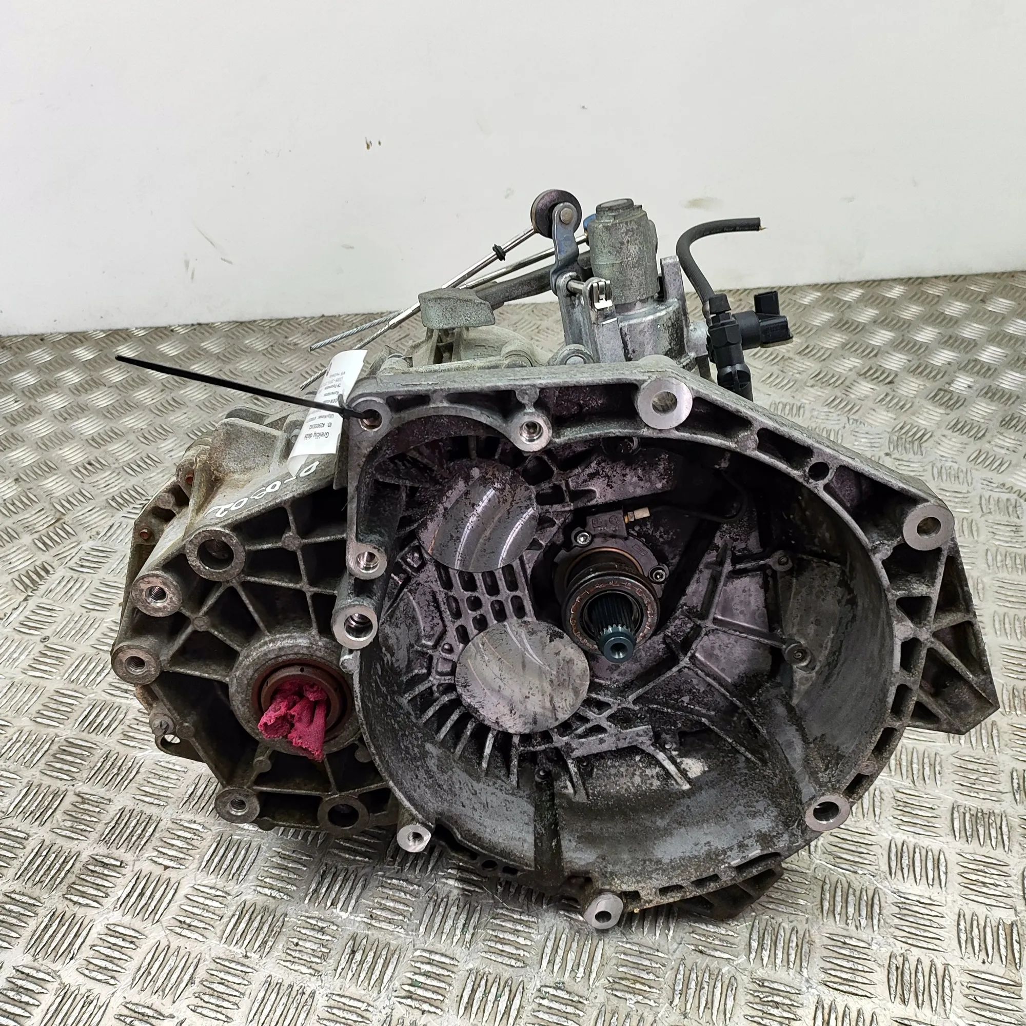 Opel Astra (H) Gearbox Gearbox — OPEL ASTRA J (P10) (2009-2015) — 5556...